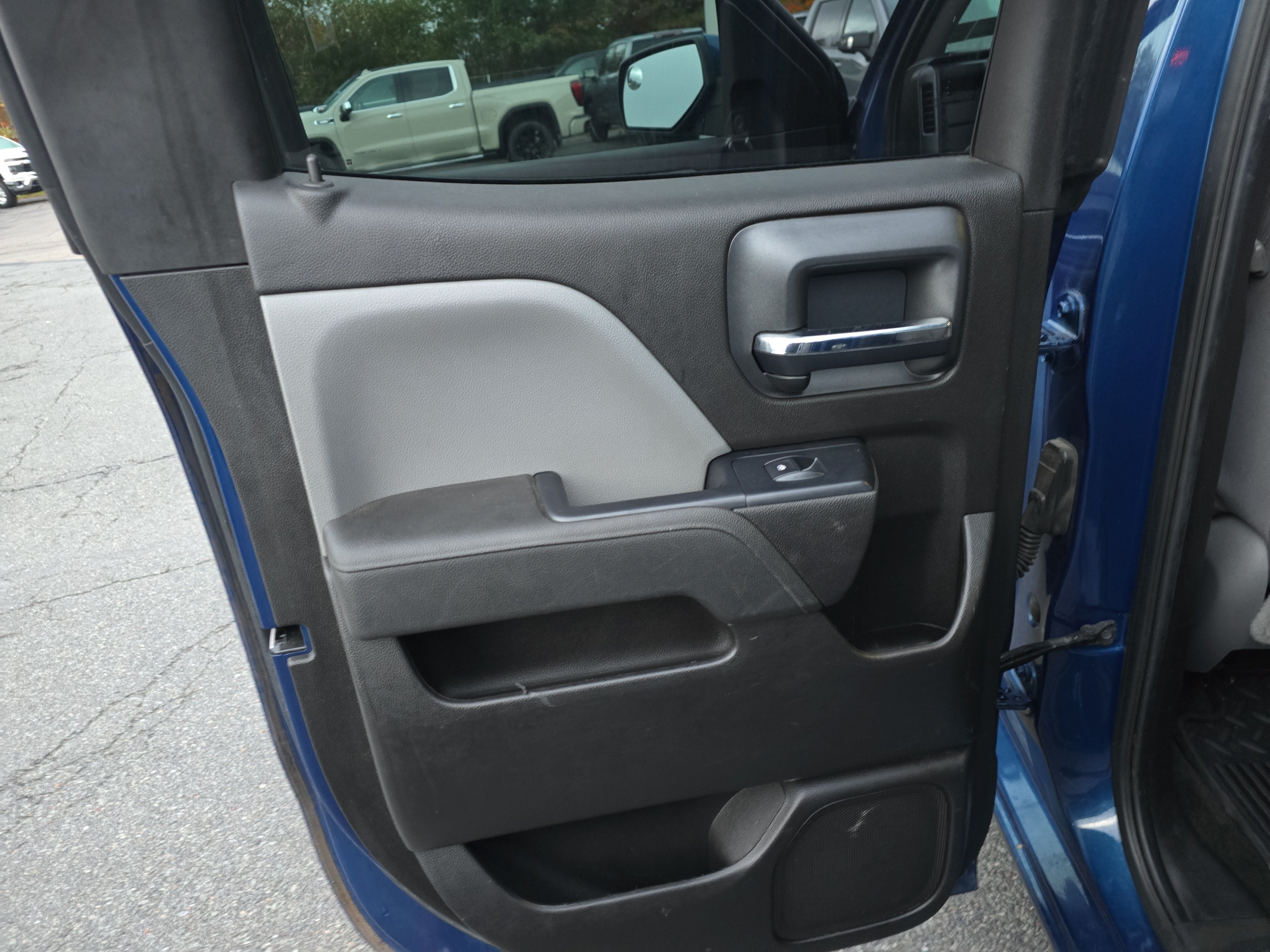2016 GMC Sierra 1500 DBL CAB 4WD 143.5