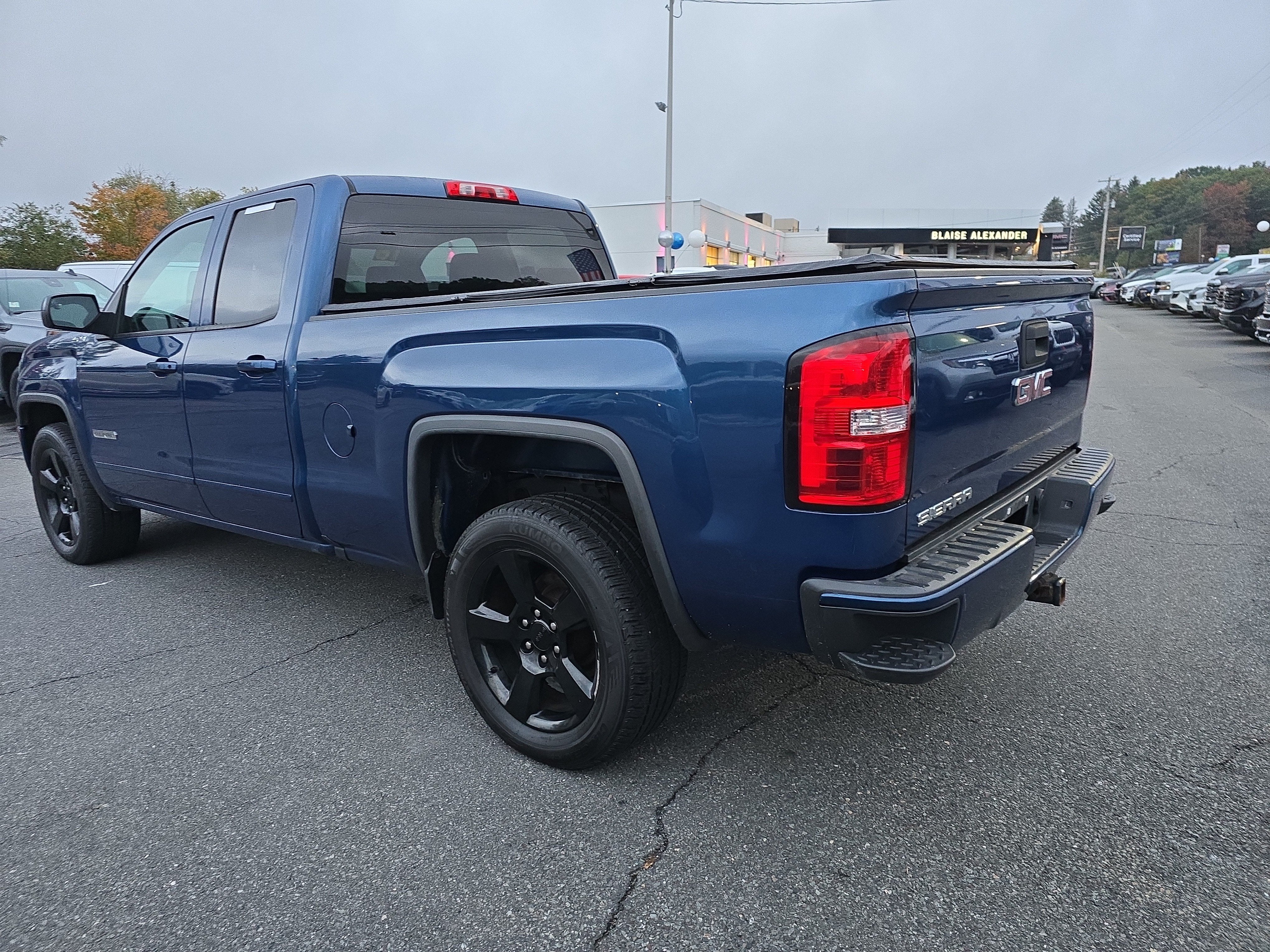 2016 GMC Sierra 1500 DBL CAB 4WD 143.5