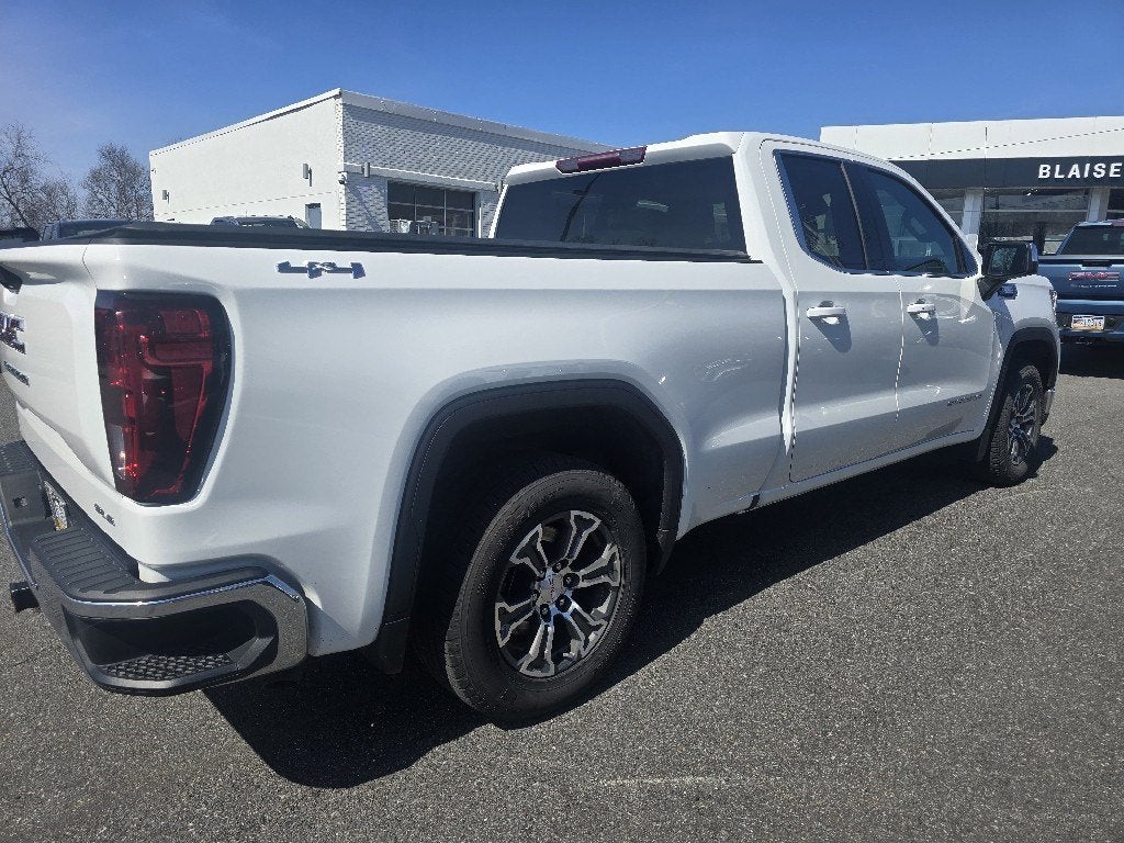 2023 GMC Sierra 1500 SLE