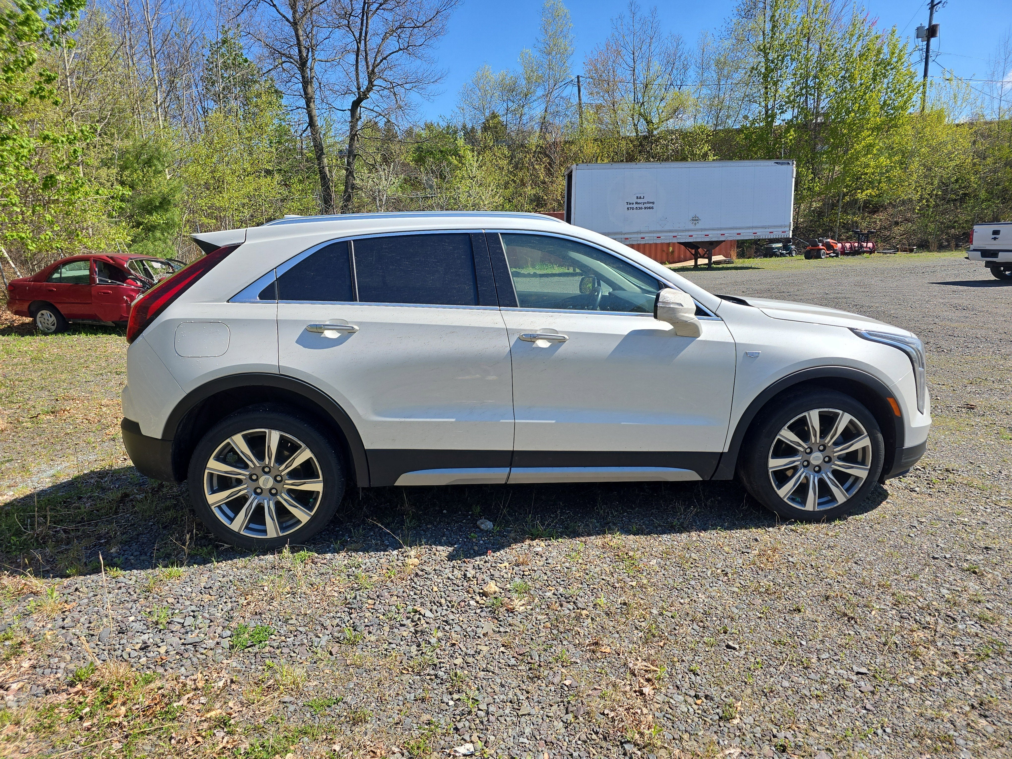 2023 Cadillac XT4 Premium Luxury