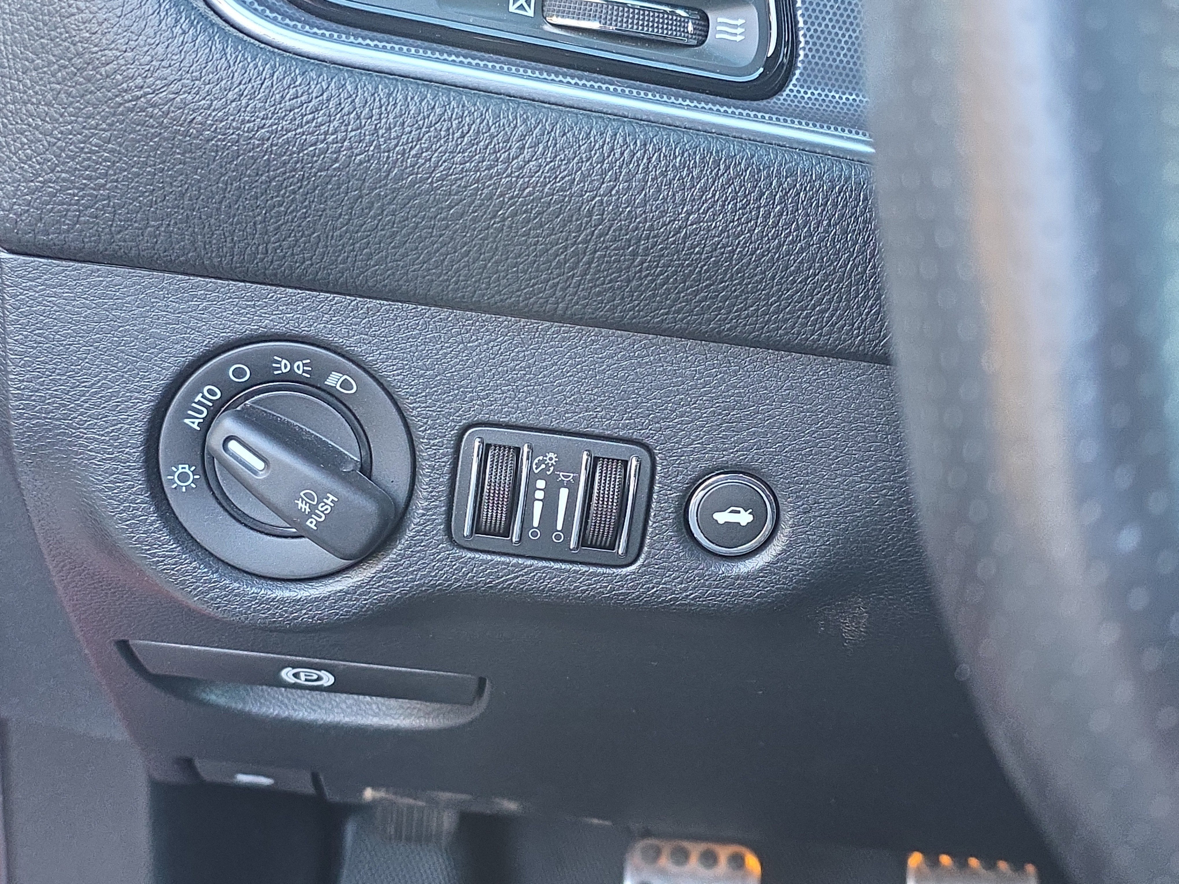 2016 Dodge Challenger SRT 392