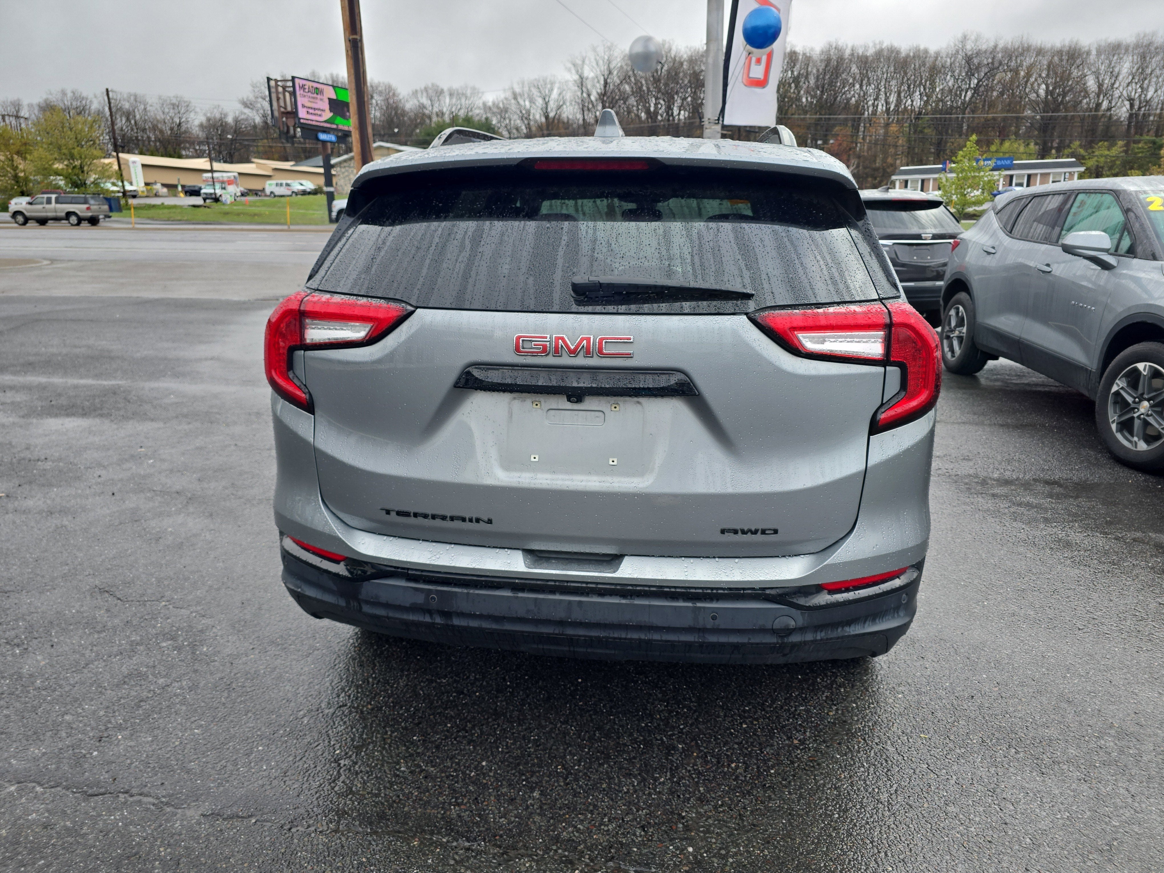 2023 GMC Terrain SLE
