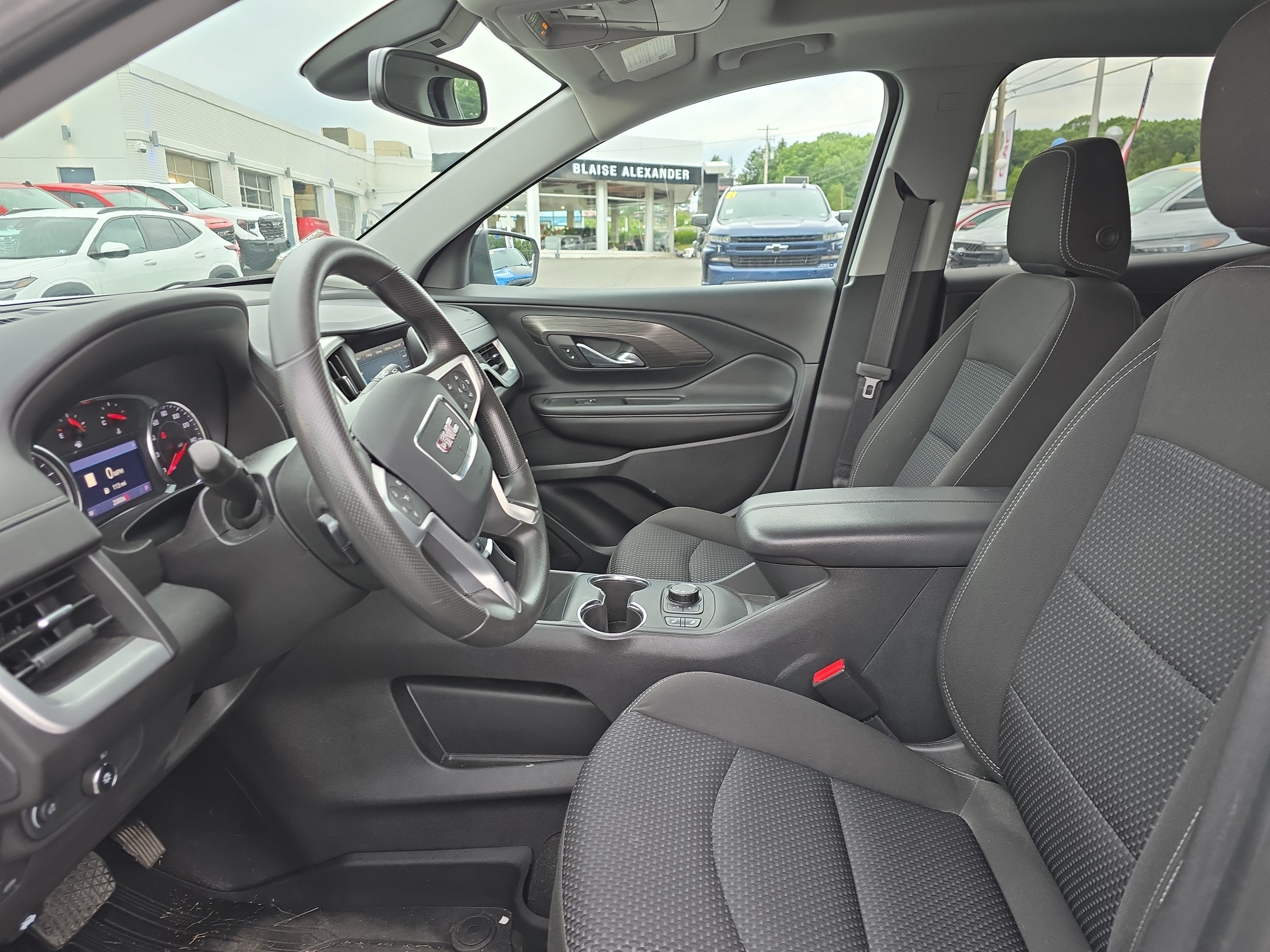 2022 GMC Terrain SLE