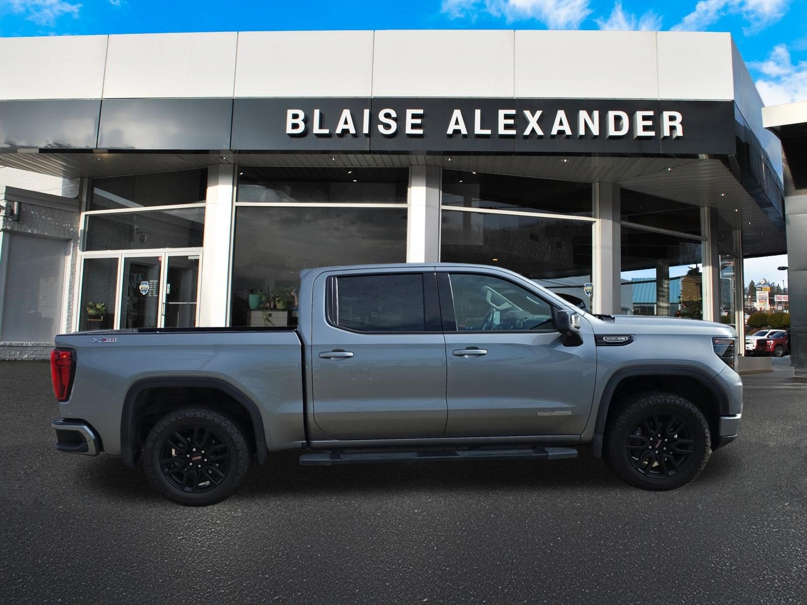 2023 GMC Sierra 1500 Elevation