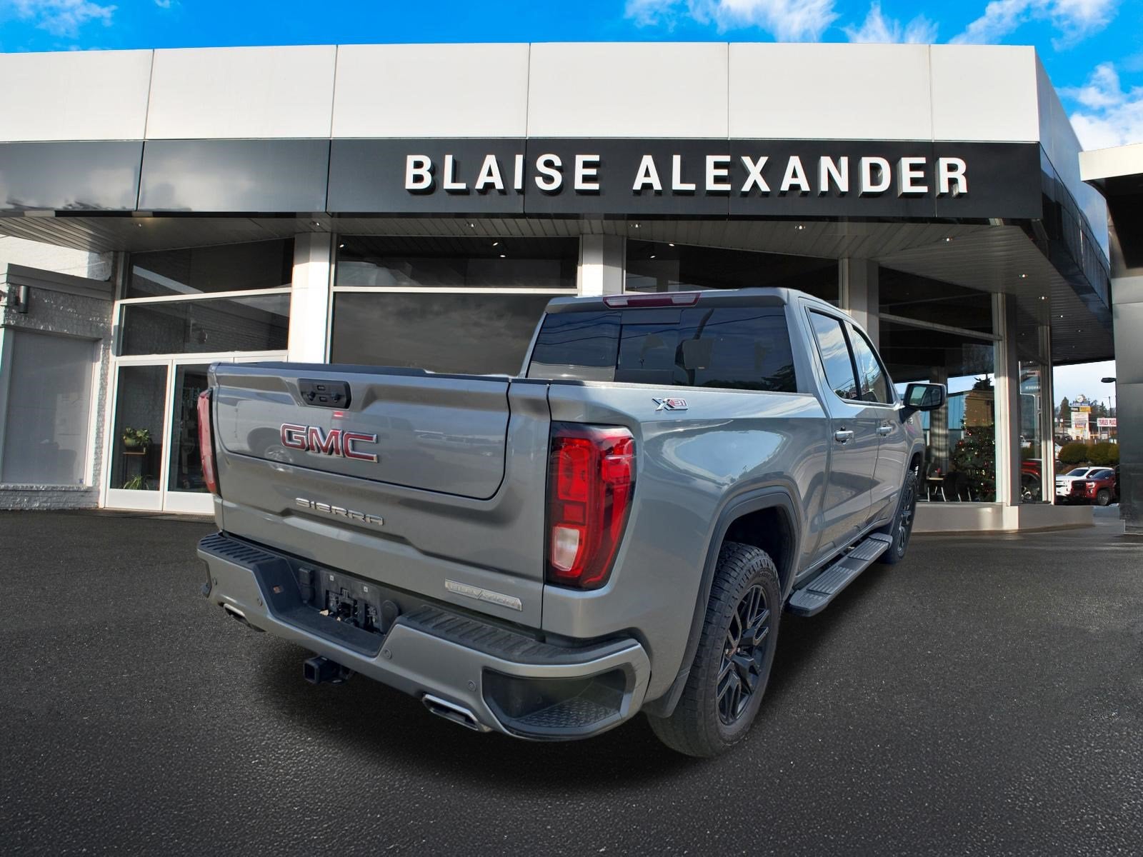 2023 GMC Sierra 1500 Elevation