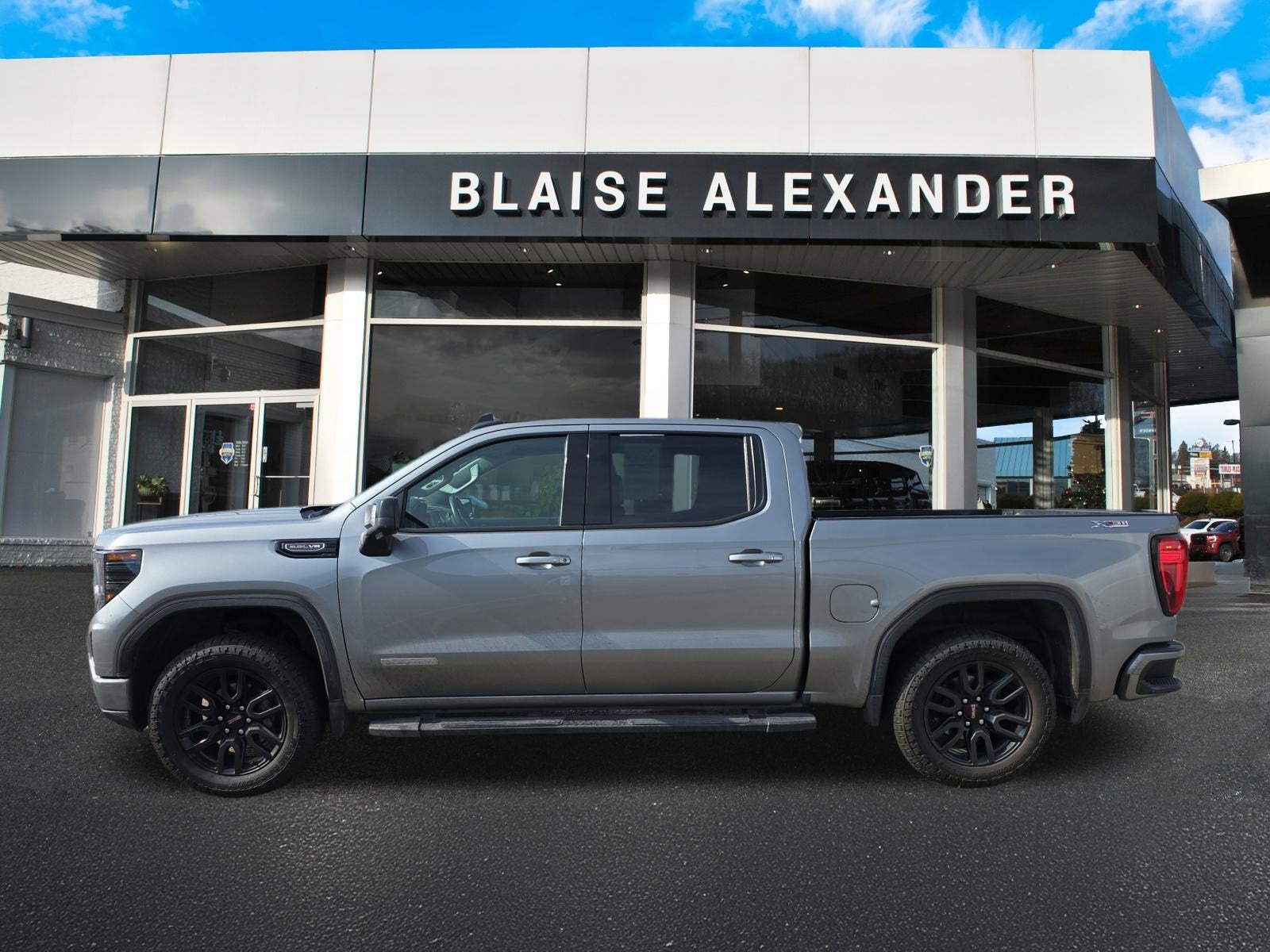 2023 GMC Sierra 1500 Elevation