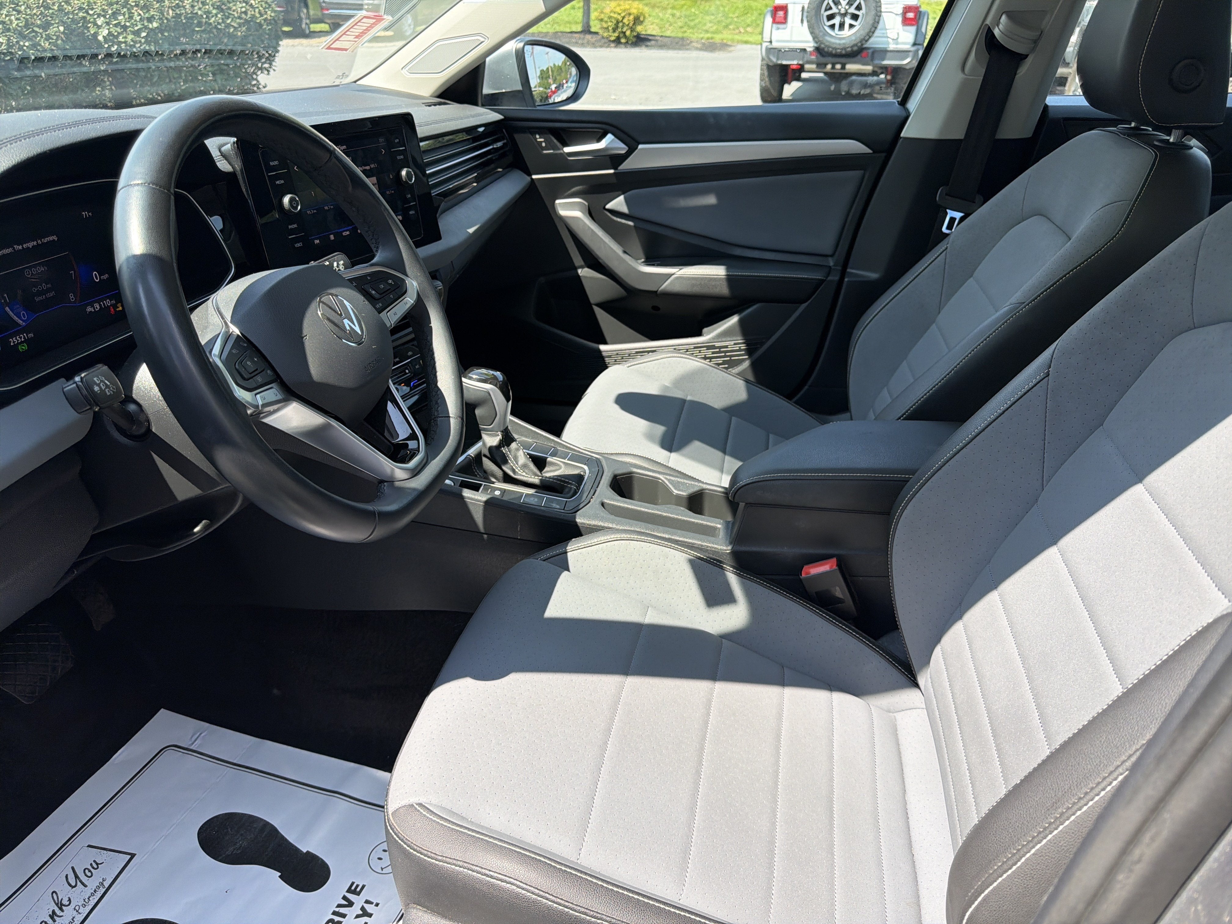 2025 Volkswagen Jetta SE