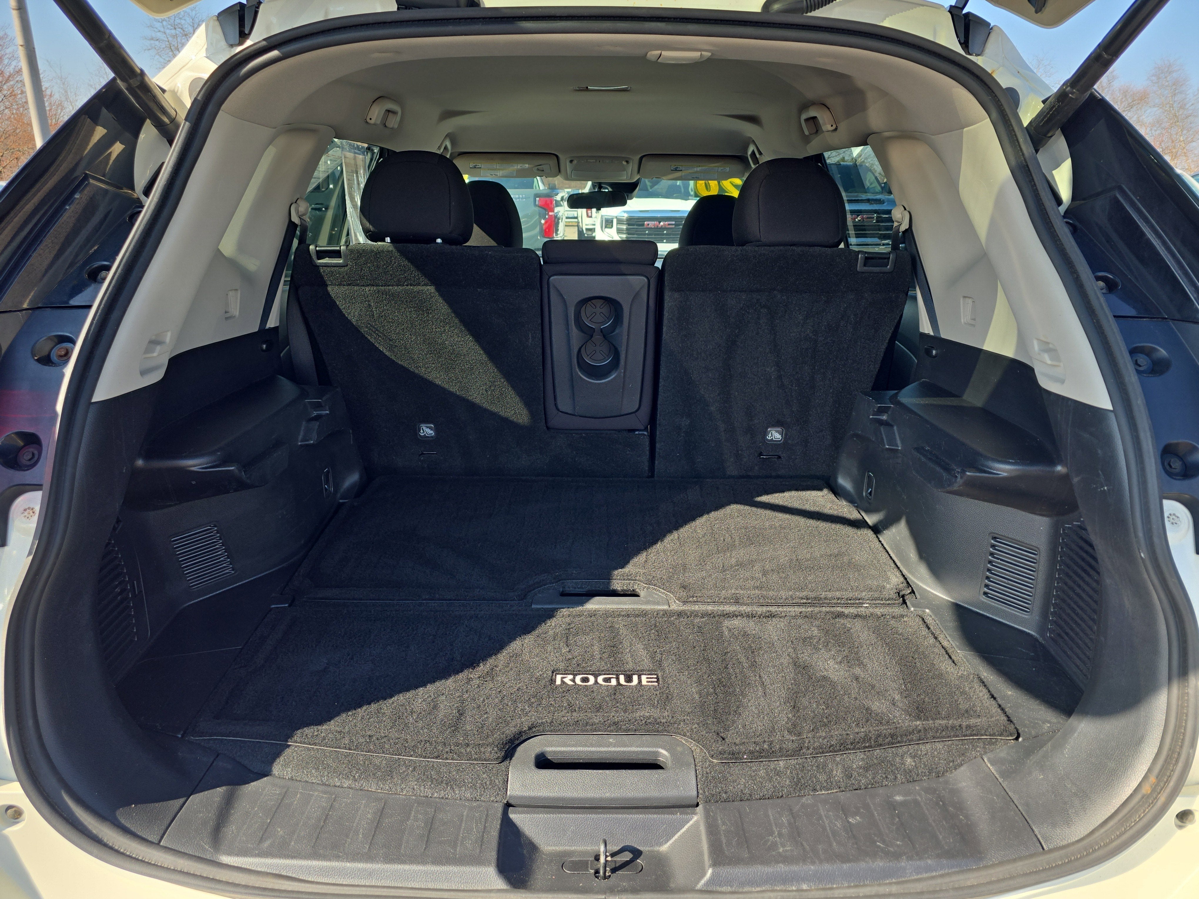 2020 Nissan Rogue SV