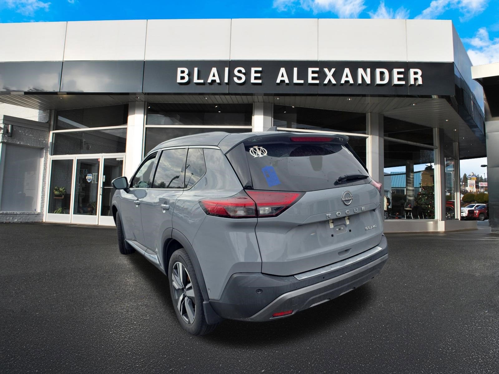 2023 Nissan Rogue SL