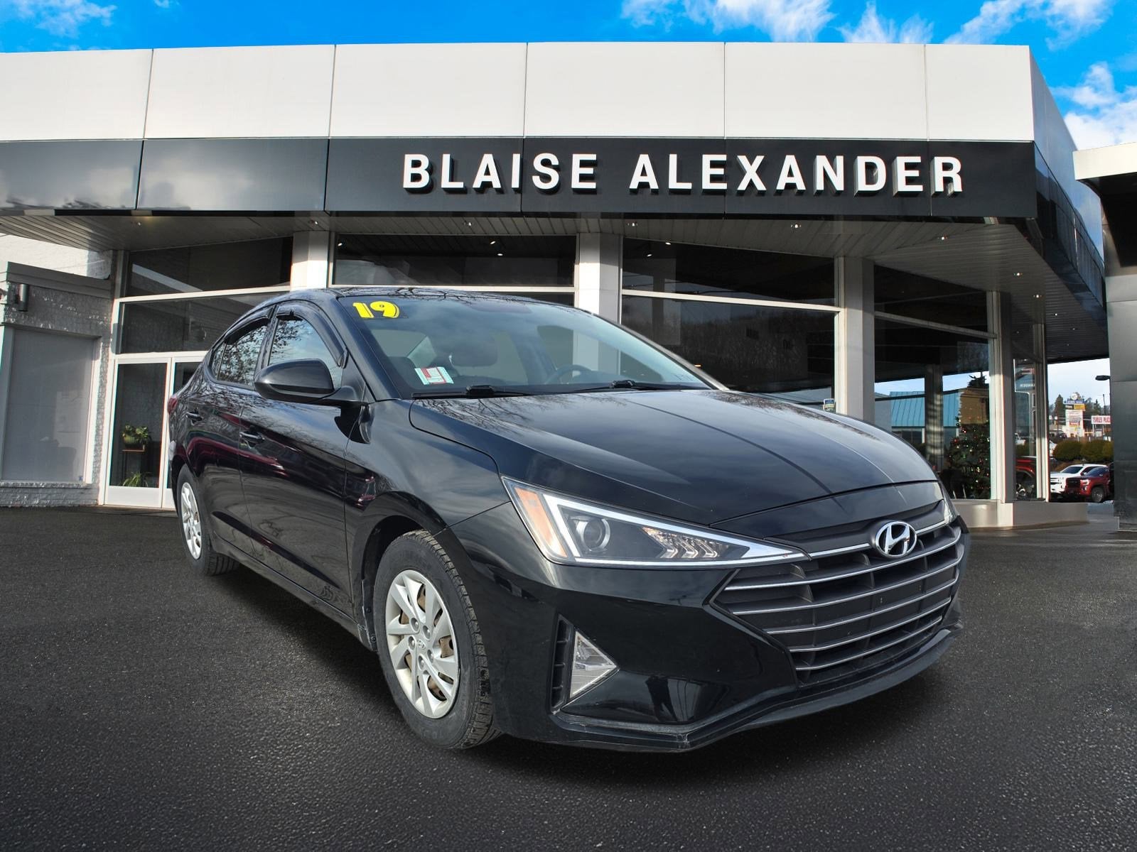 2019 Hyundai ELANTRA SE