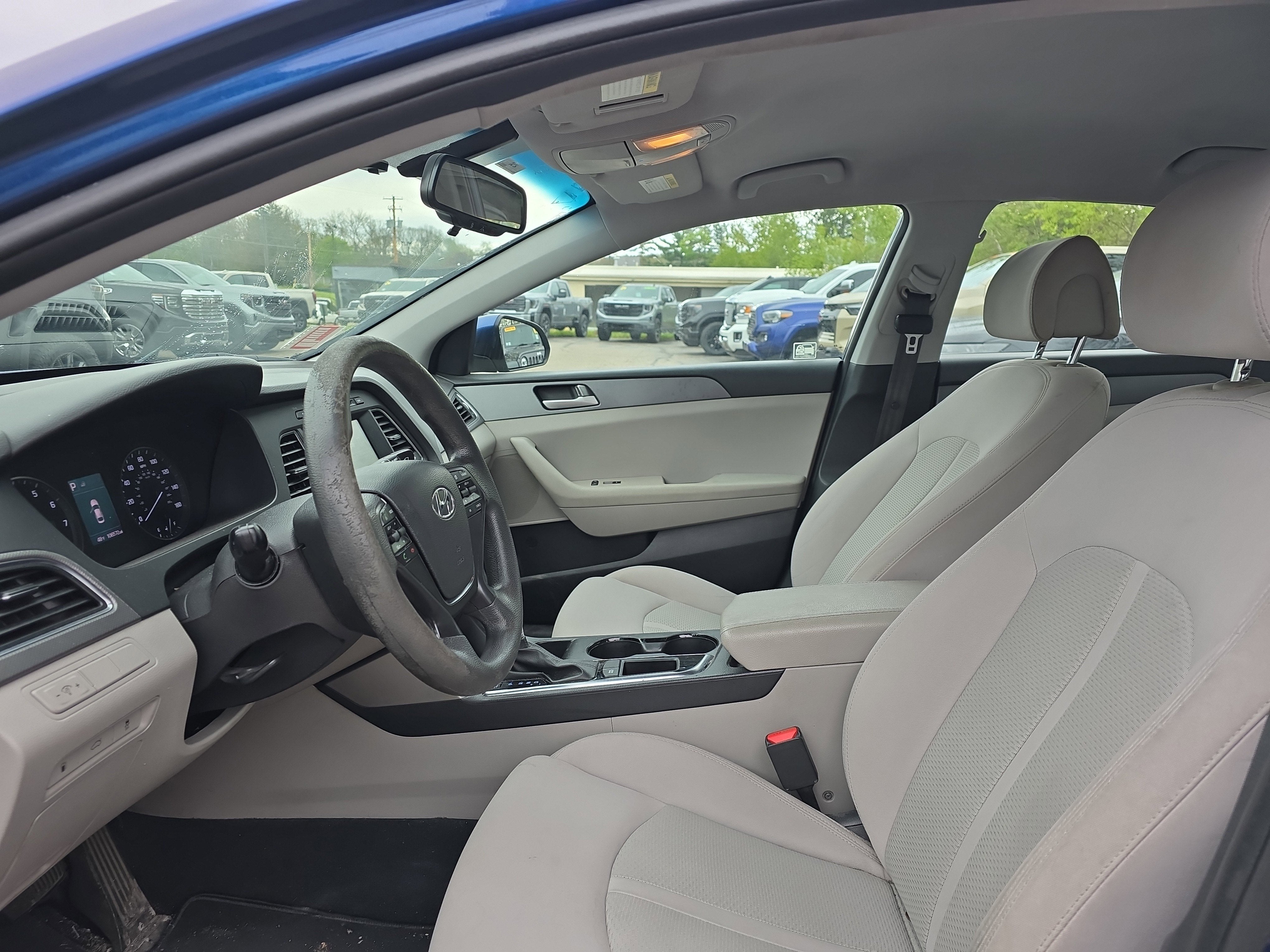 2017 Hyundai SONATA SE