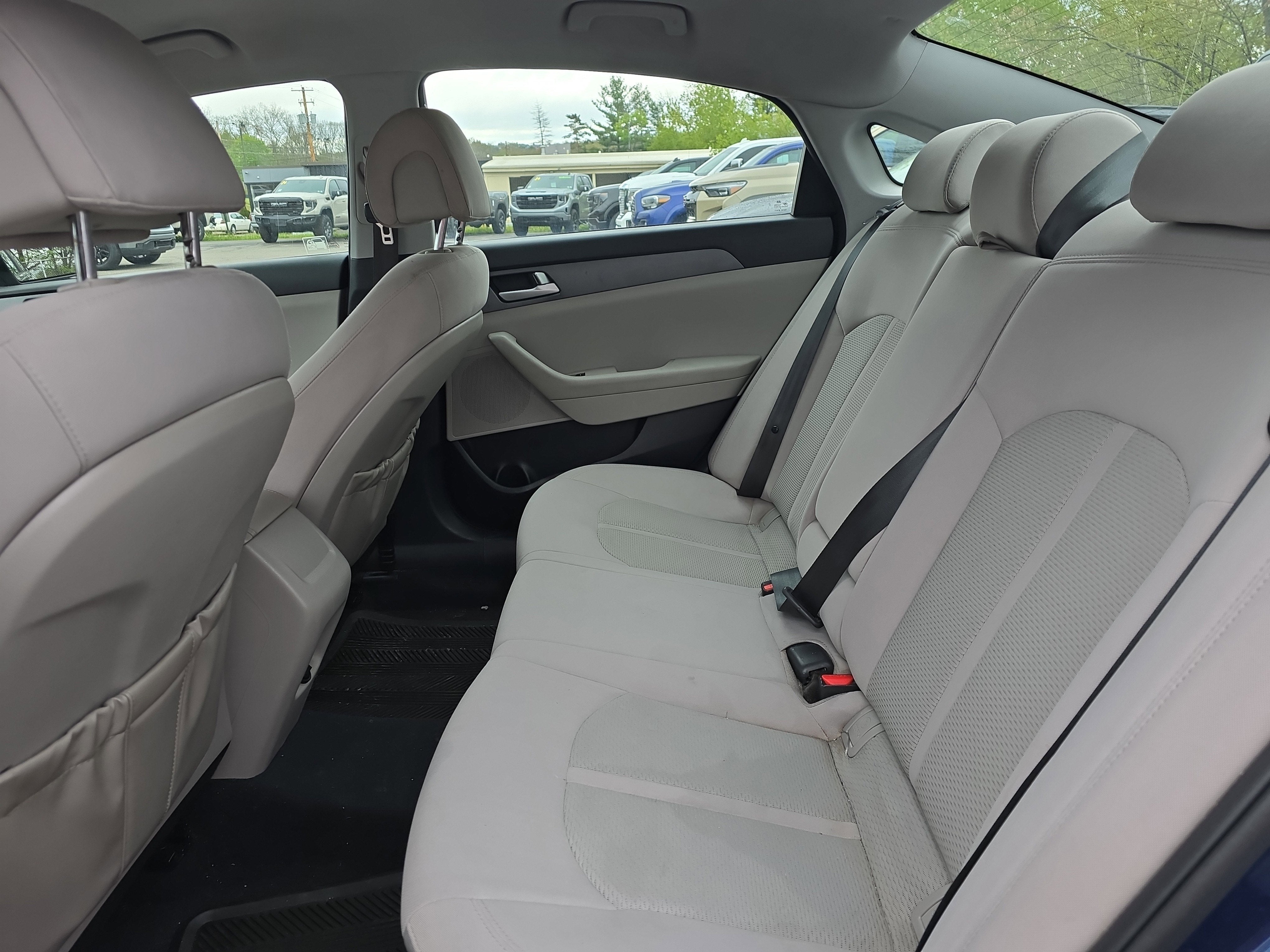 2017 Hyundai SONATA SE