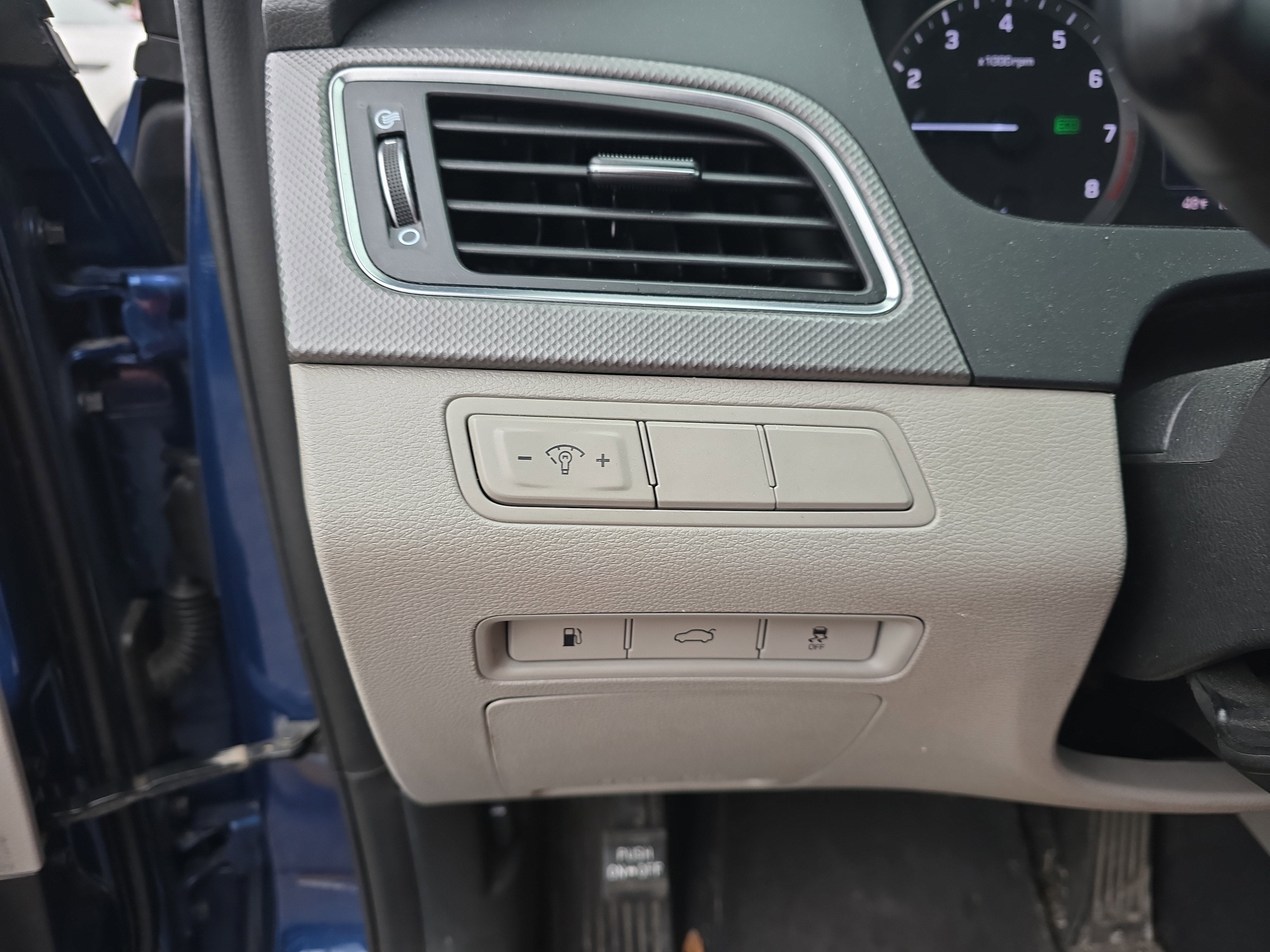 2017 Hyundai SONATA SE
