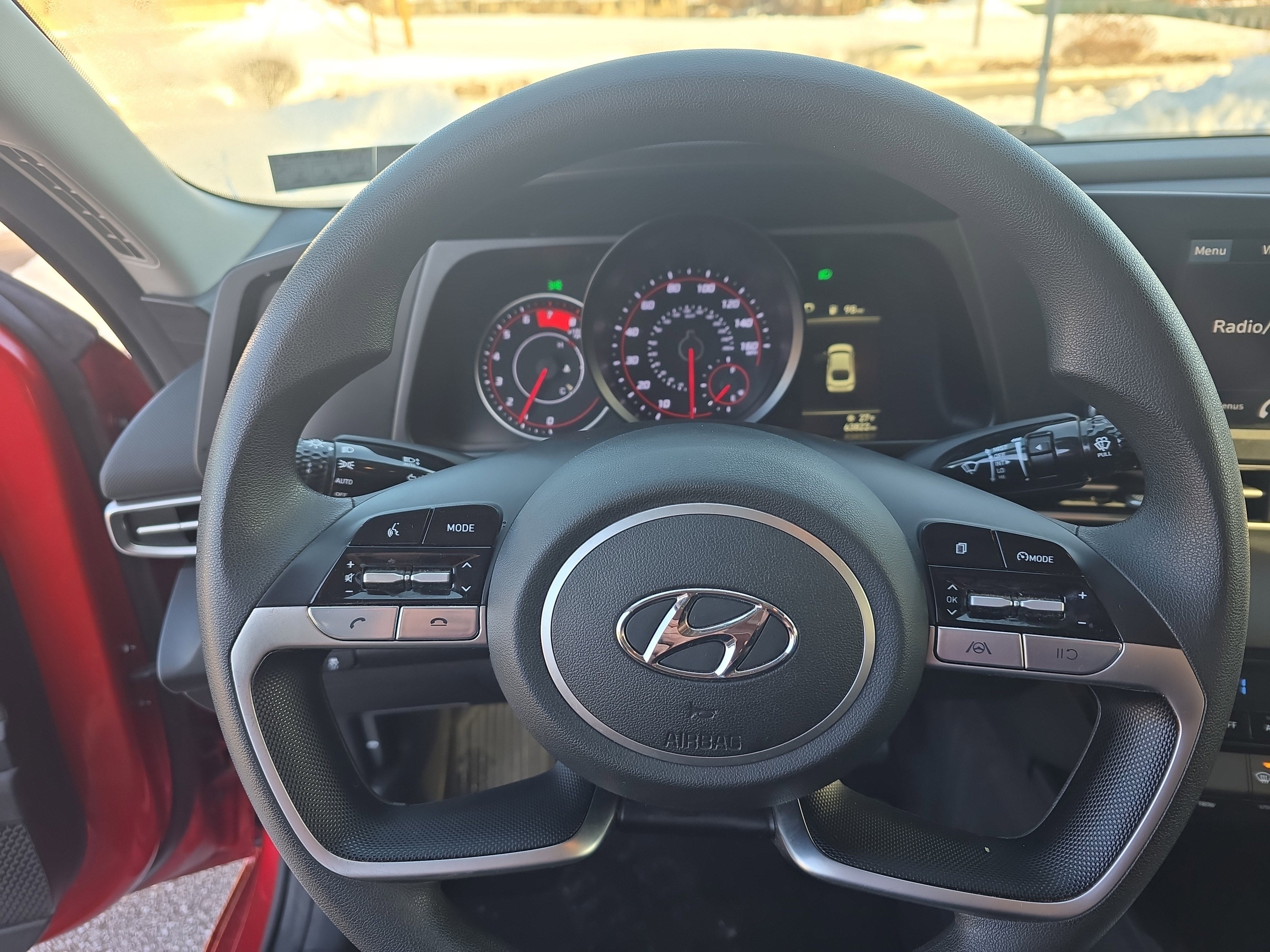 2023 Hyundai ELANTRA SEL