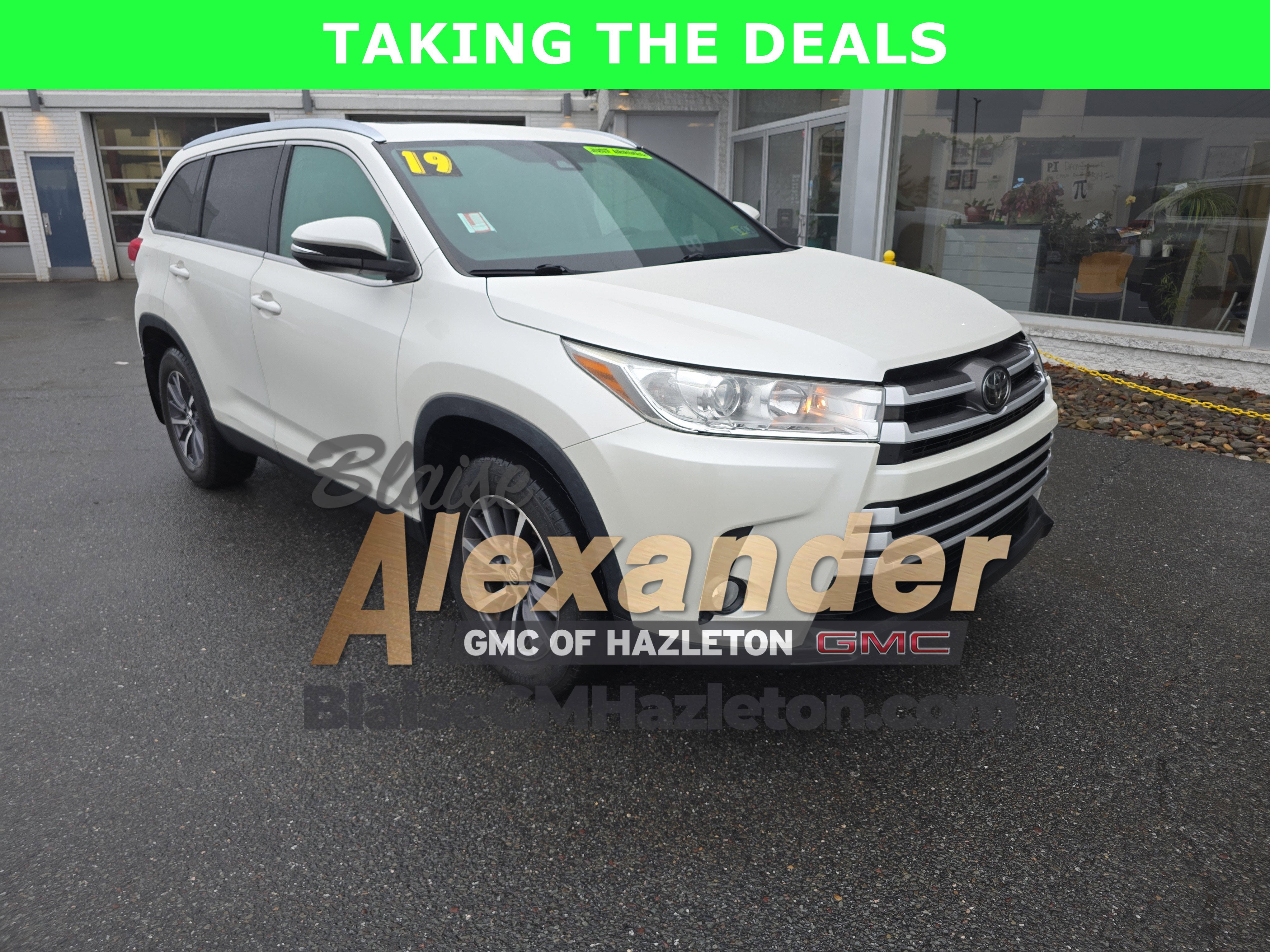 2019 Toyota Highlander SE