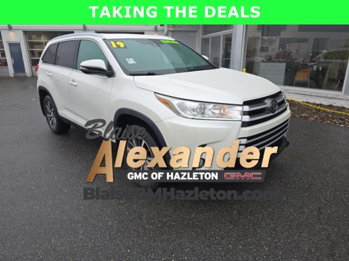 2019 Toyota Highlander SE
