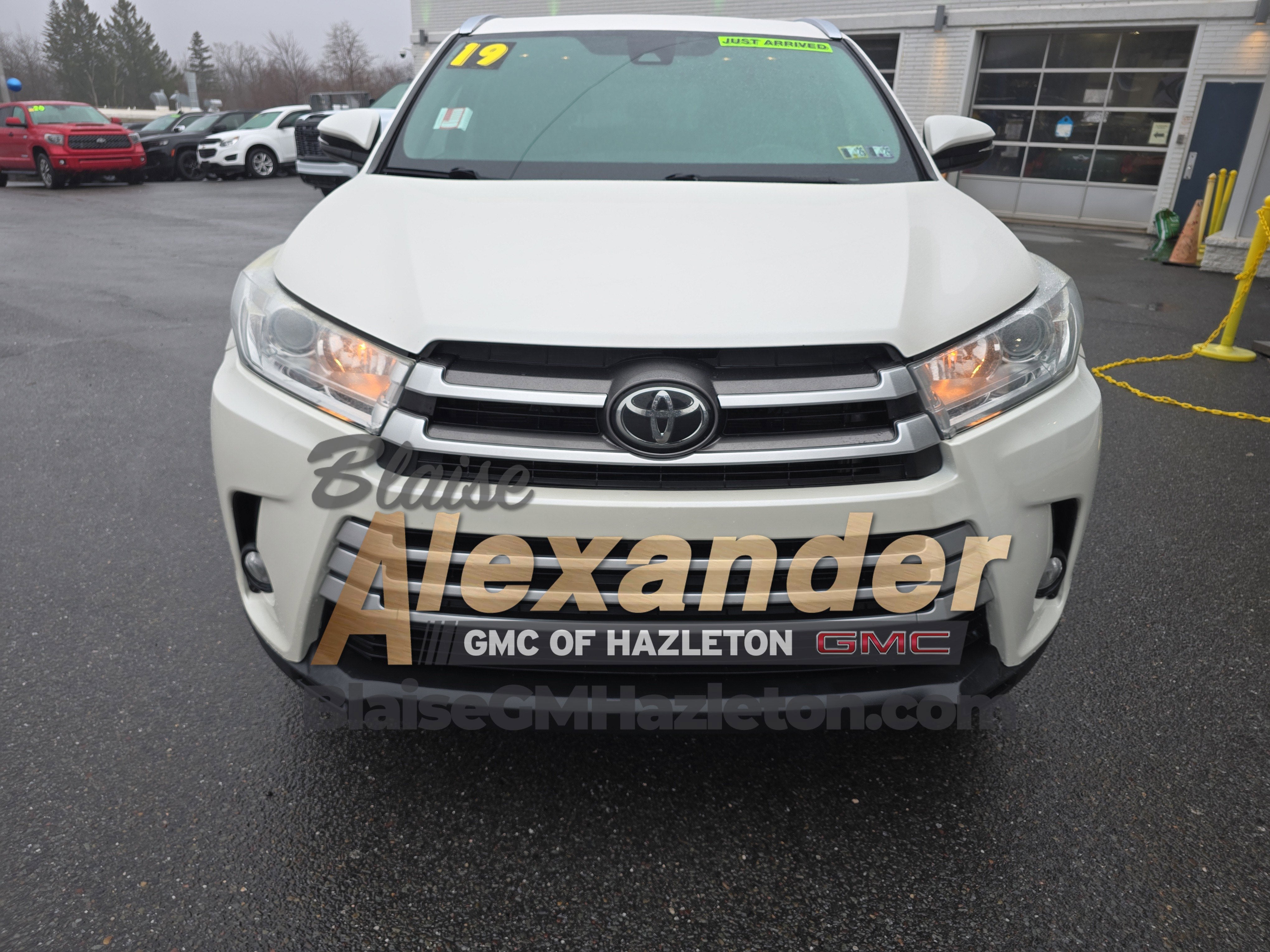 2019 Toyota Highlander SE