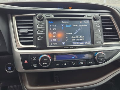 2019 Toyota Highlander SE