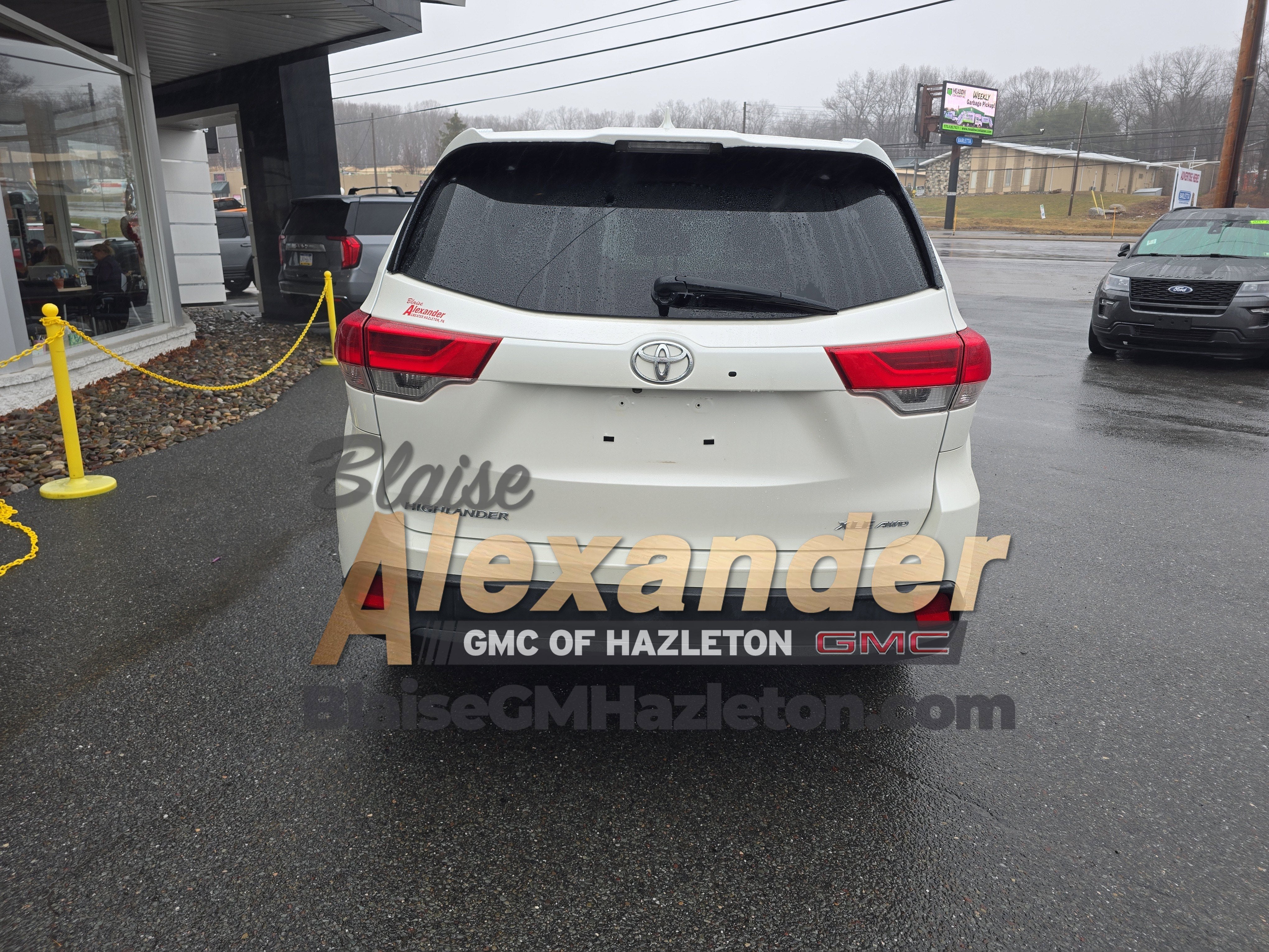 2019 Toyota Highlander SE