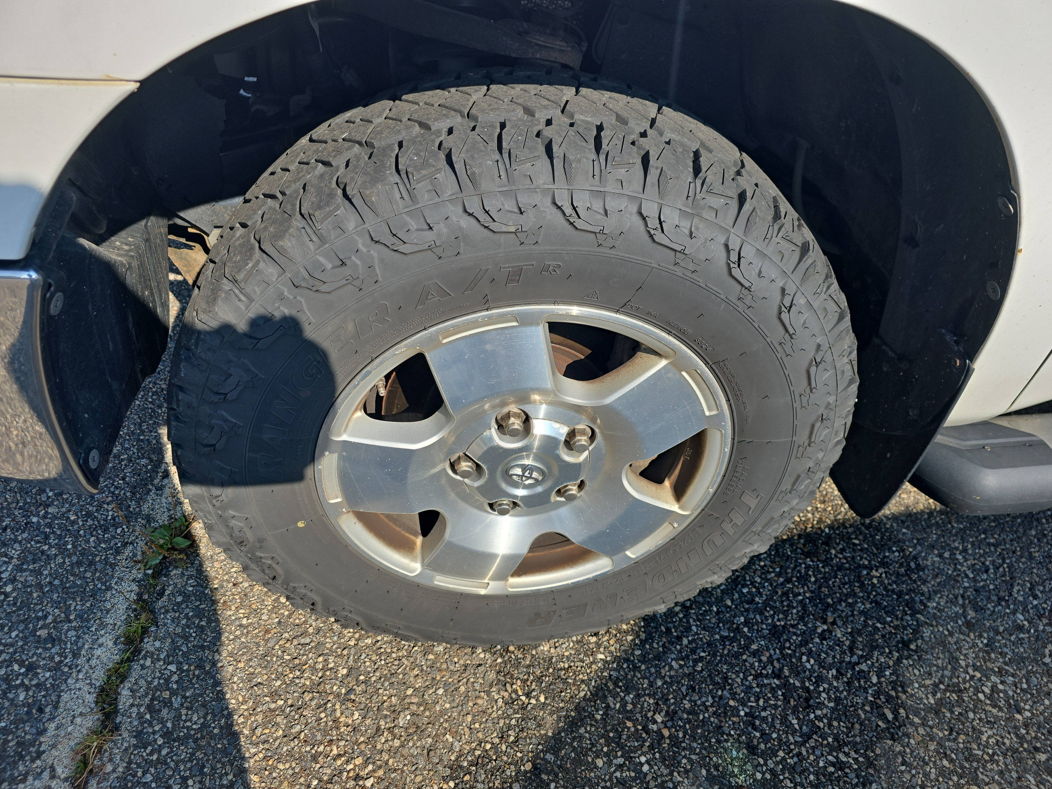 2013 Toyota Tundra 4WD Truck DB 4WD V8 5.7 SR5