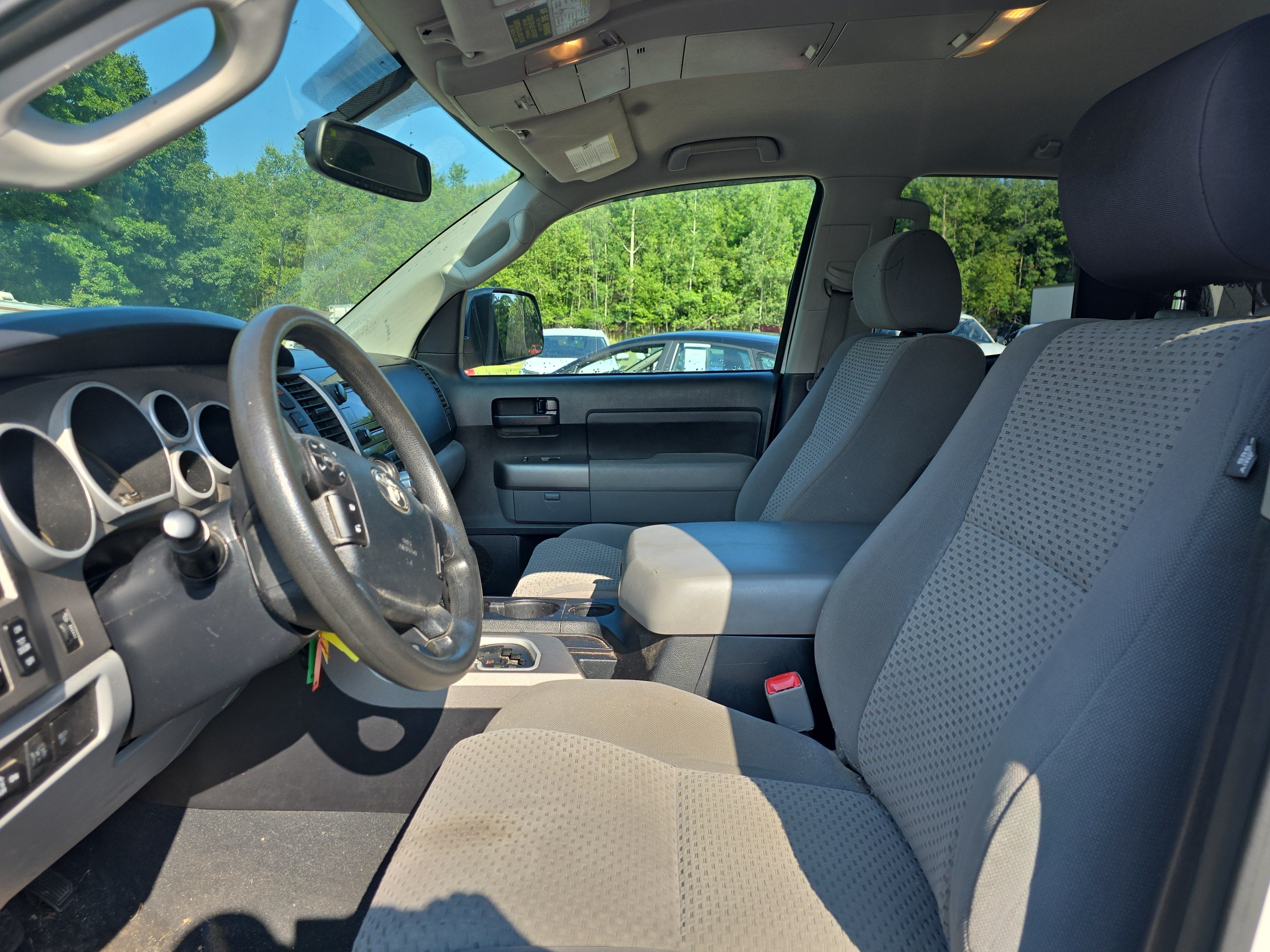 2013 Toyota Tundra 4WD Truck DB 4WD V8 5.7 SR5