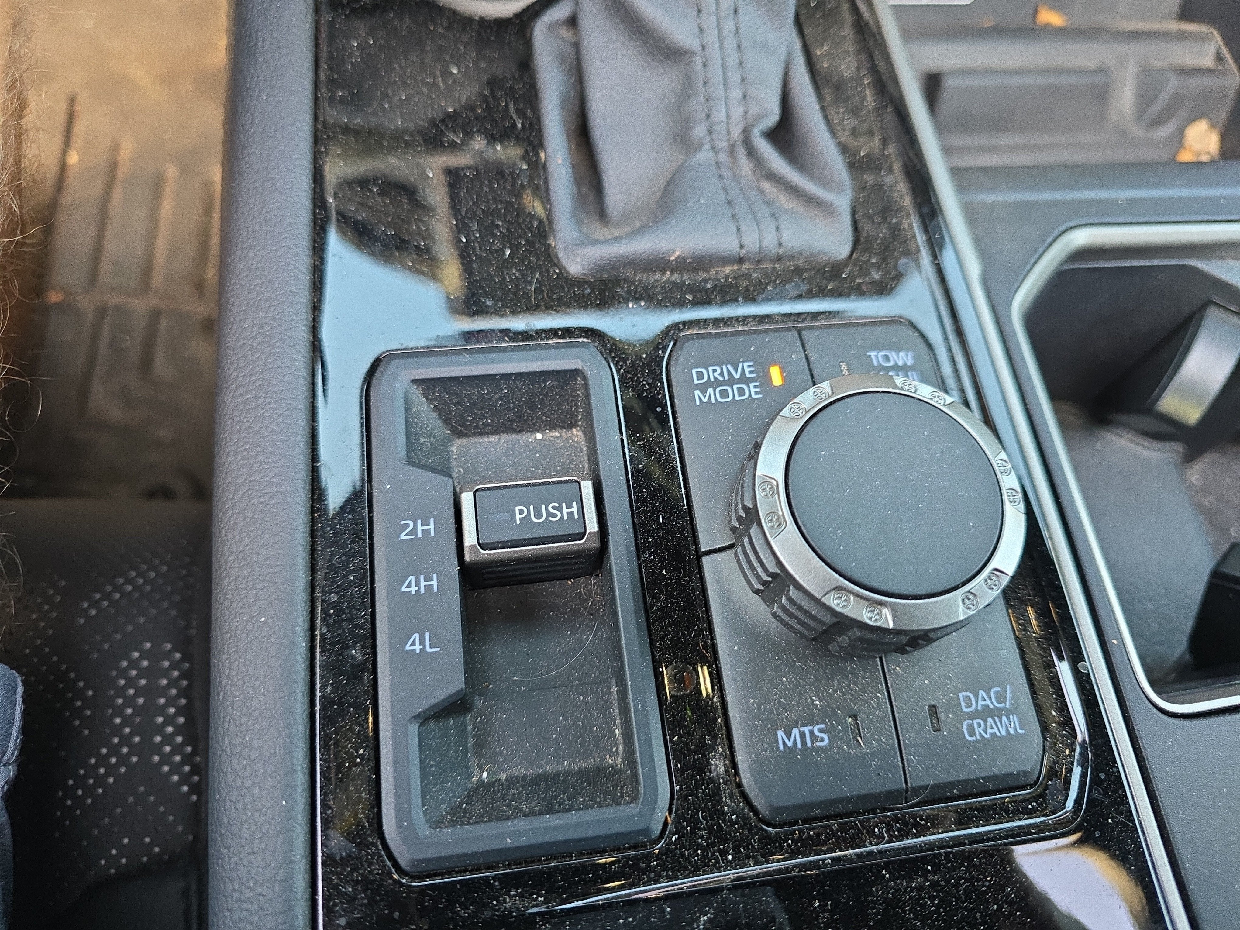 2025 Toyota Tundra 4WD SR5