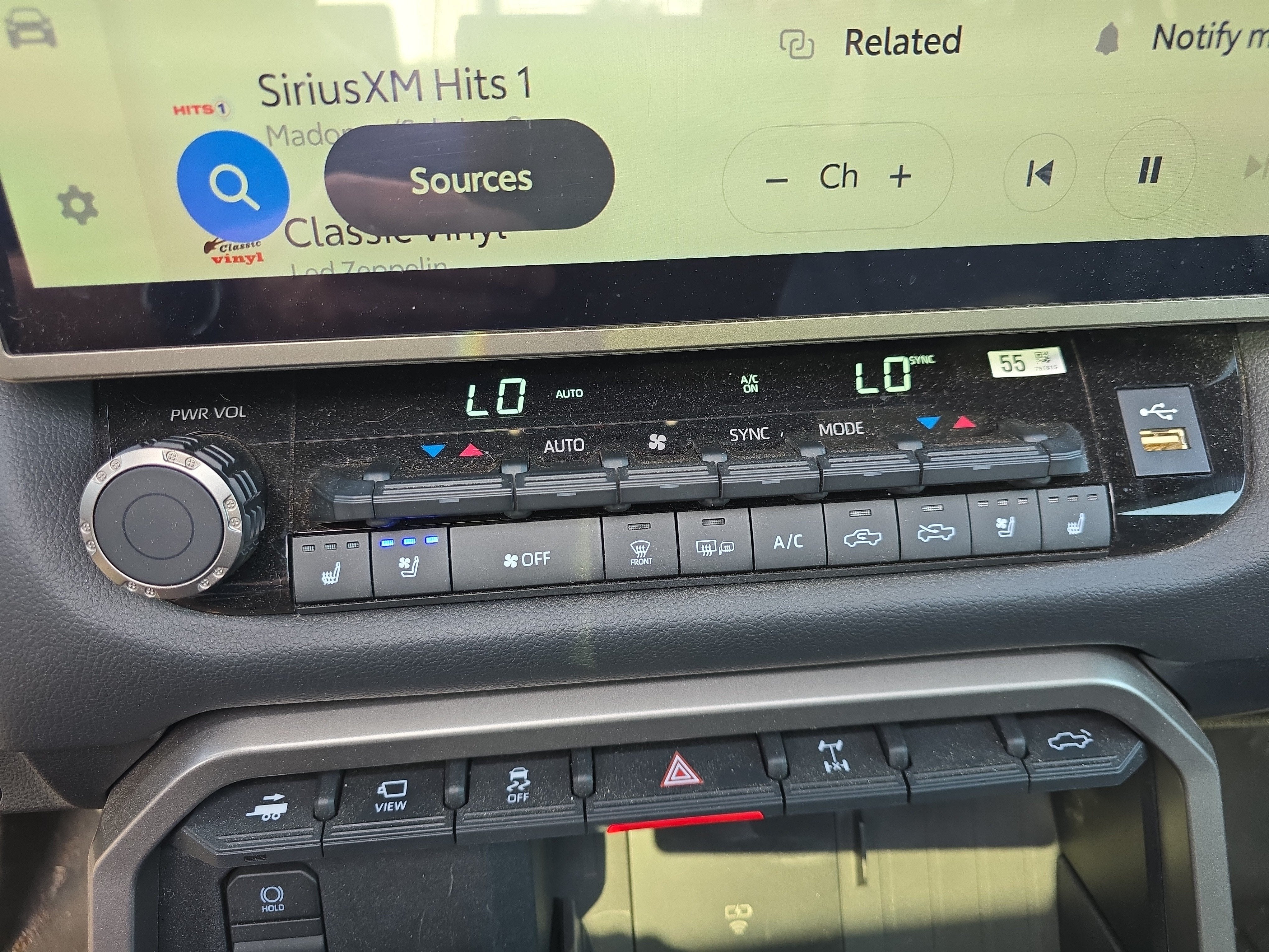 2025 Toyota Tundra 4WD SR5