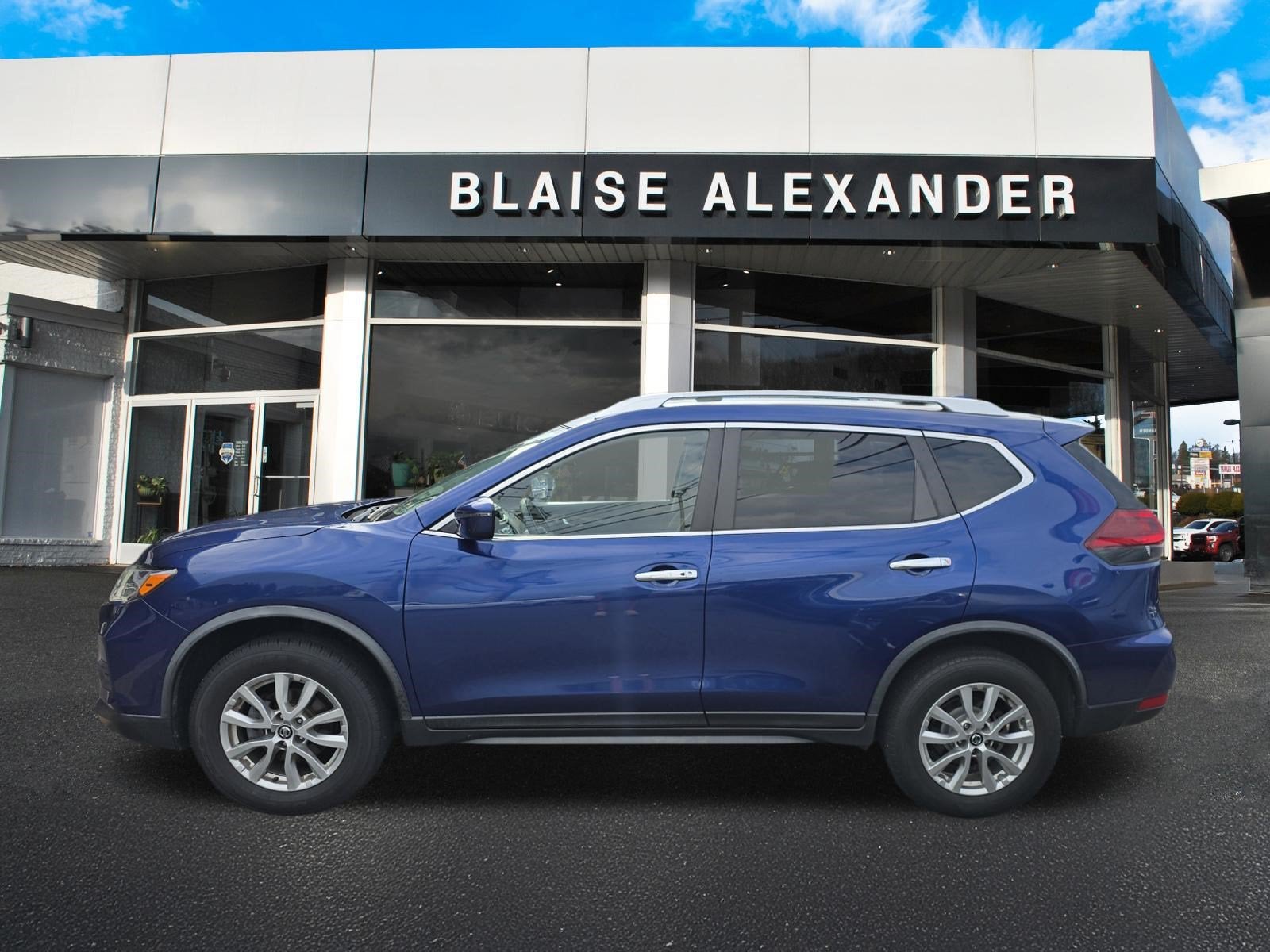 2020 Nissan Rogue SV