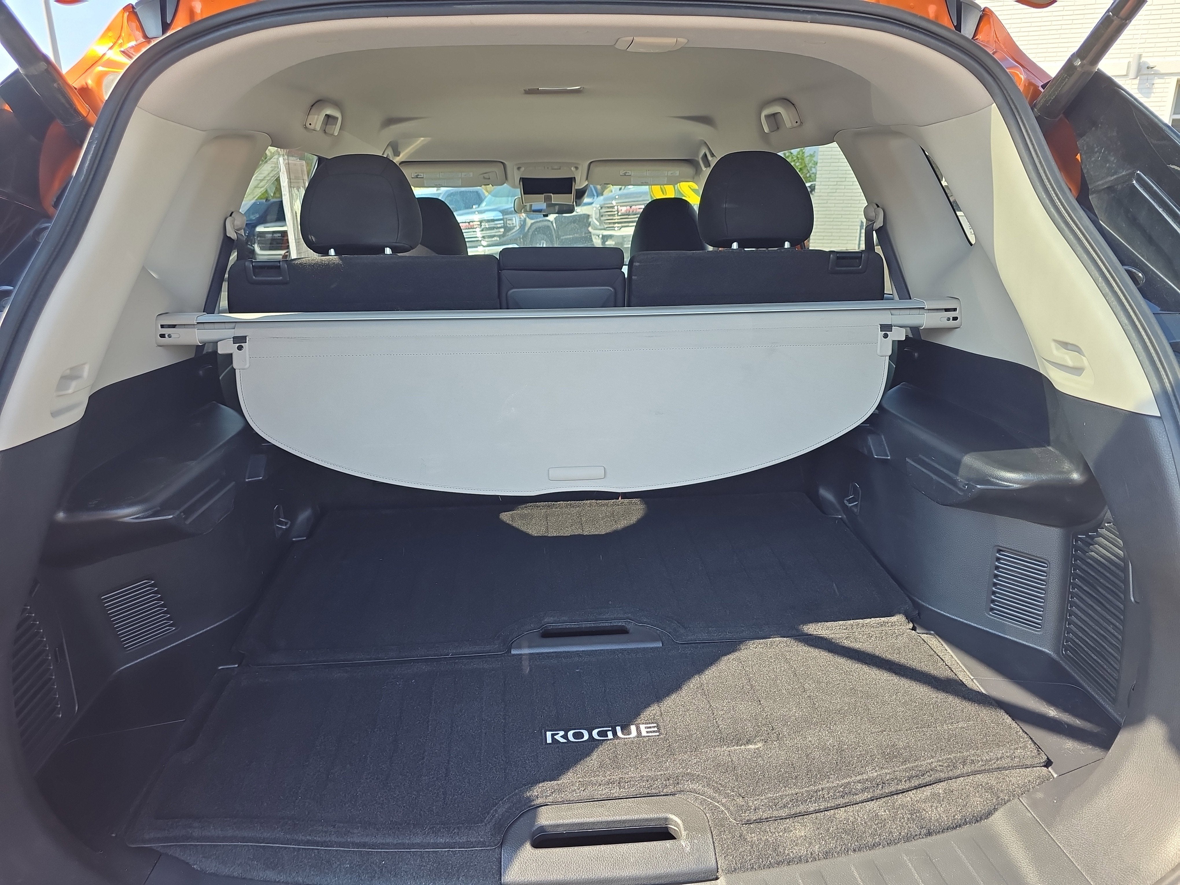 2020 Nissan Rogue SV