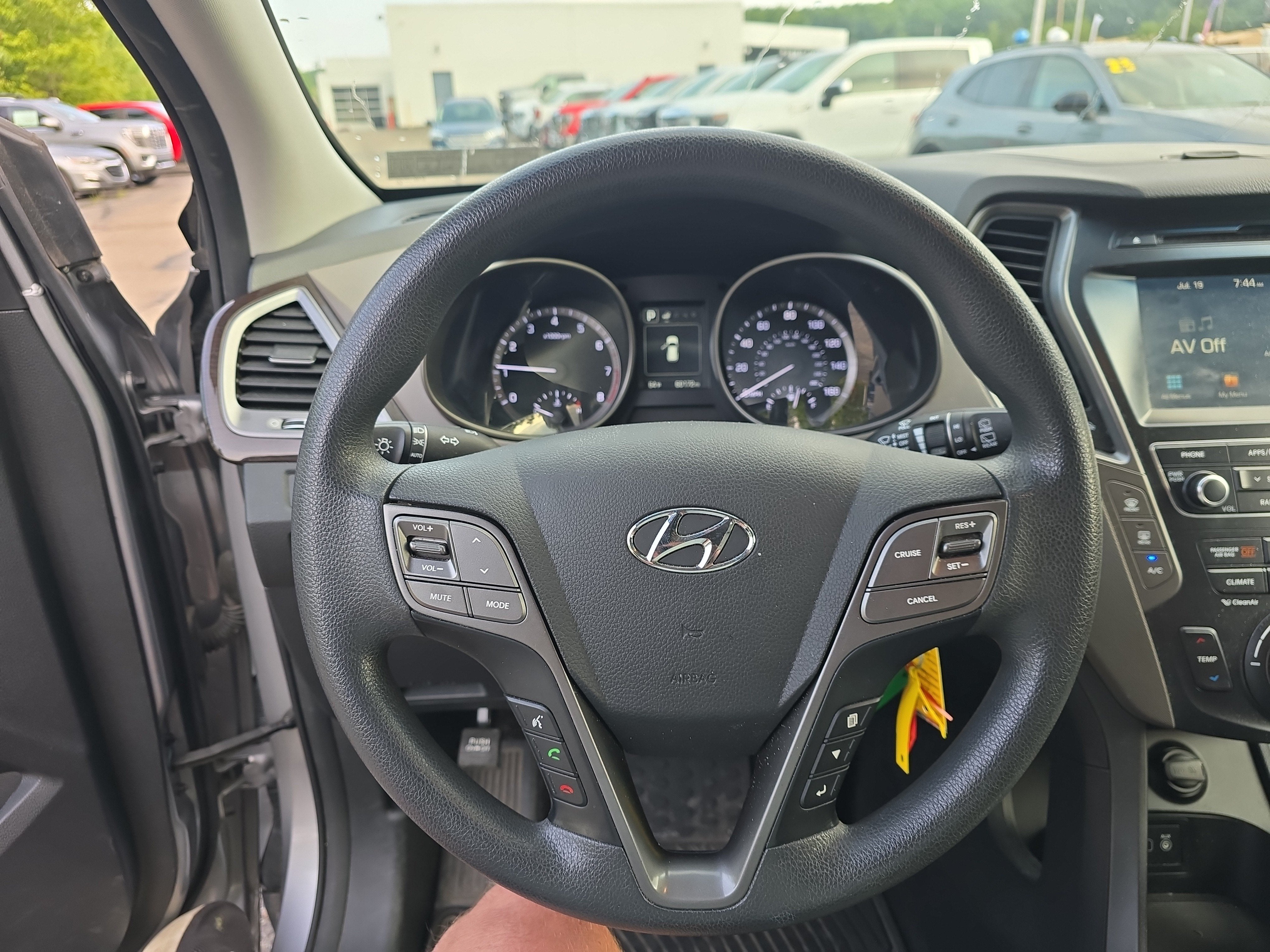 2018 Hyundai SANTA FE SE