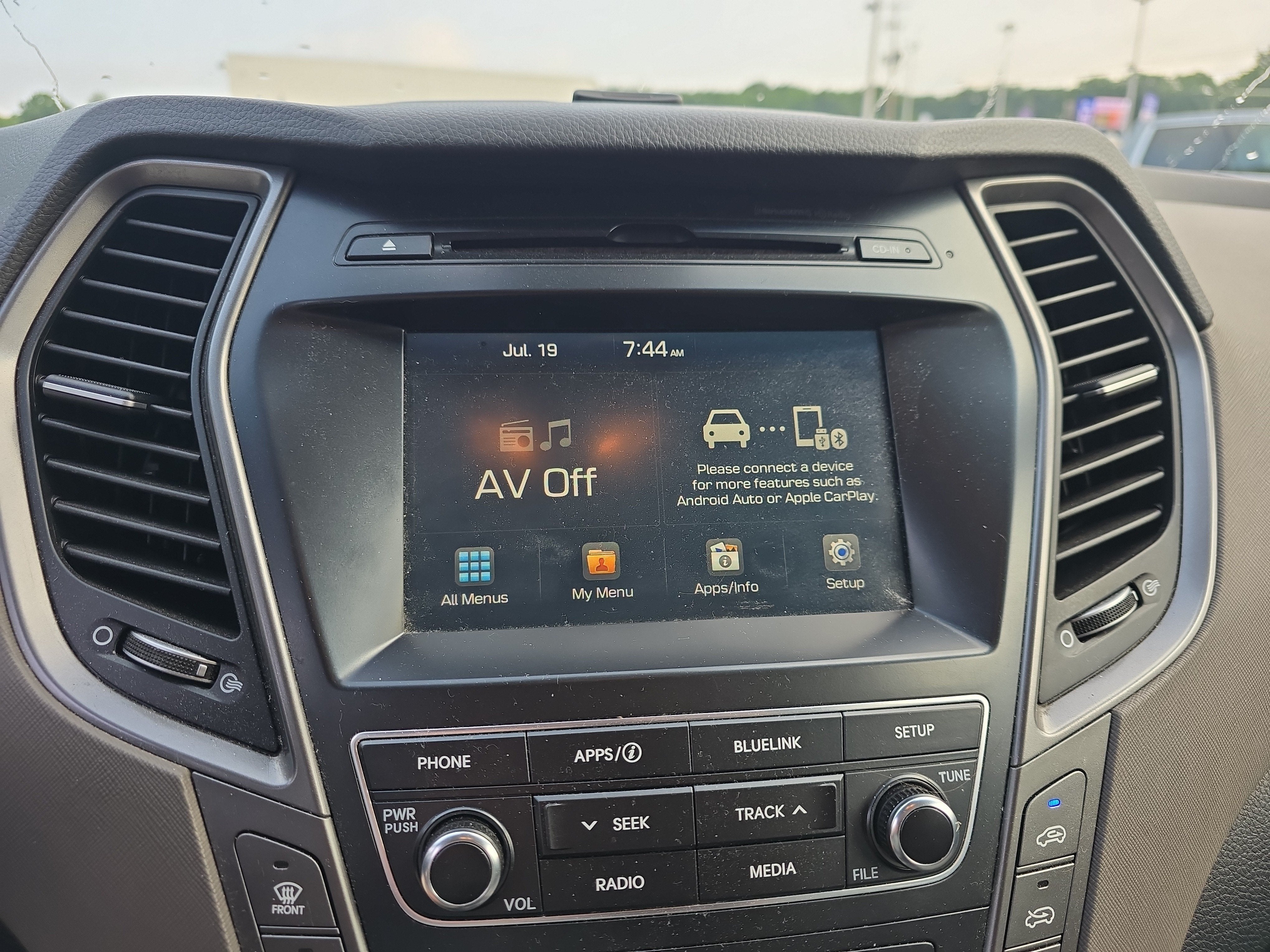 2018 Hyundai SANTA FE SE
