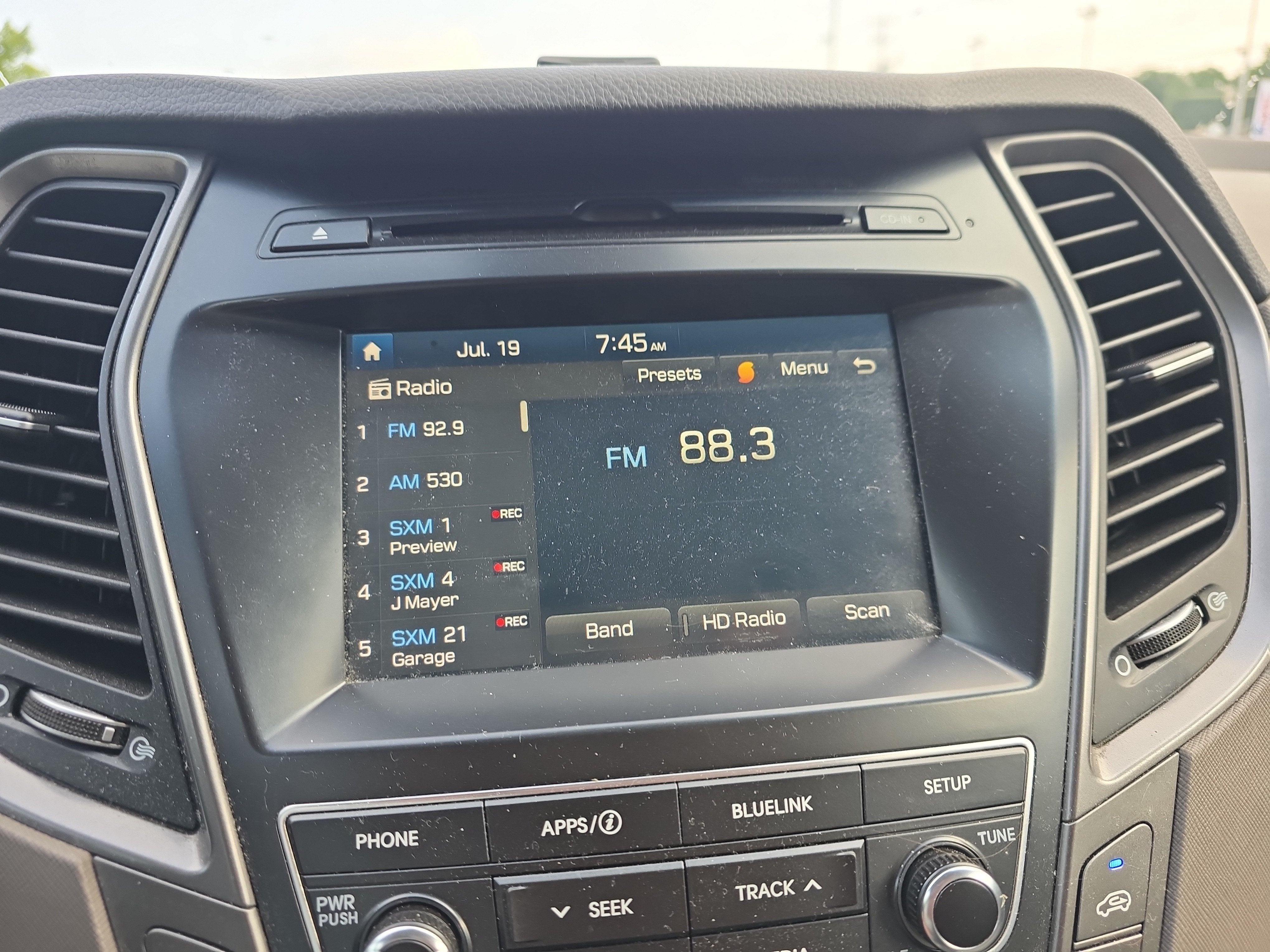 2018 Hyundai SANTA FE SE