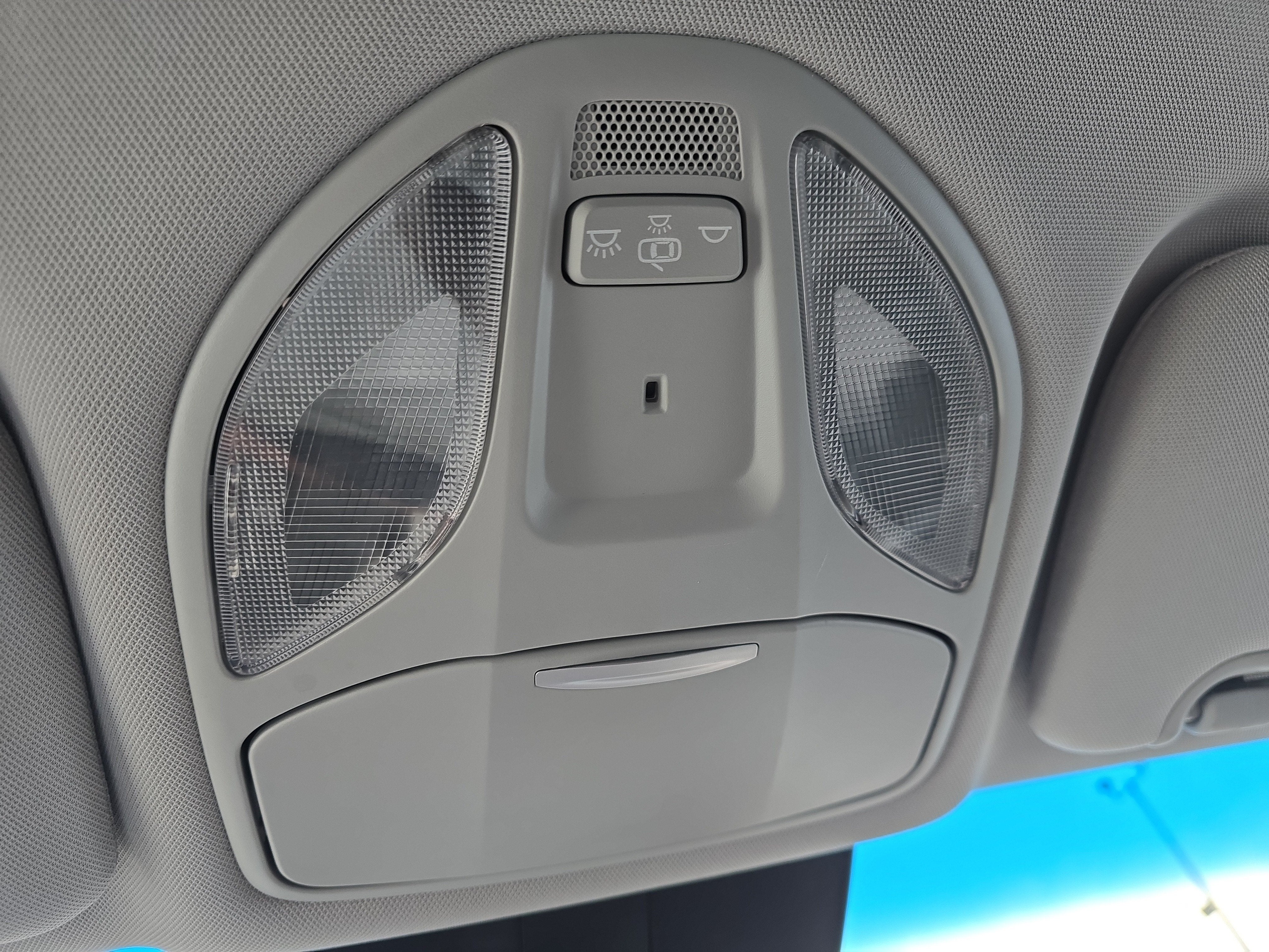 2018 Hyundai SANTA FE SE