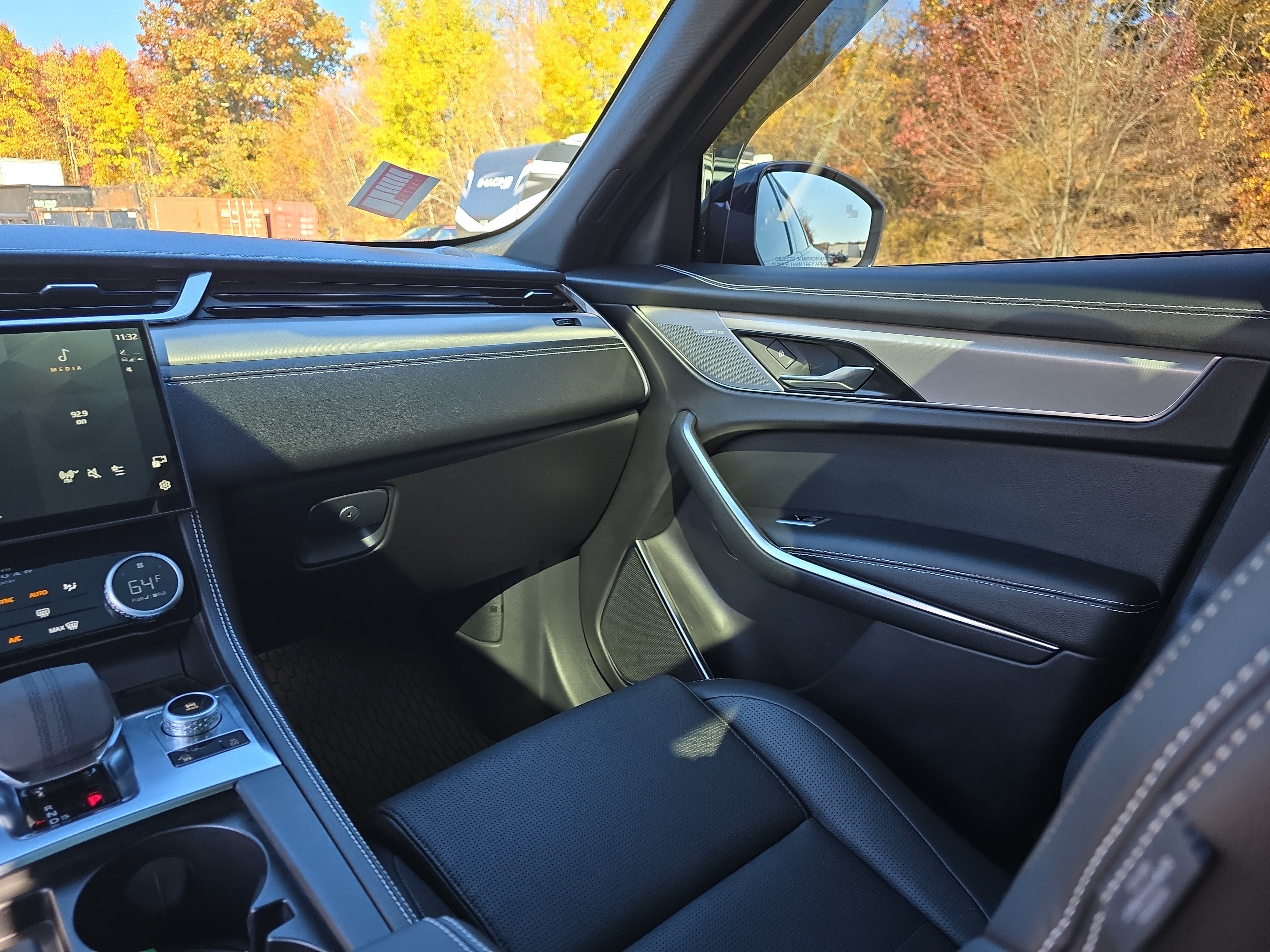 2025 Jaguar F-PACE R-Dynamic S