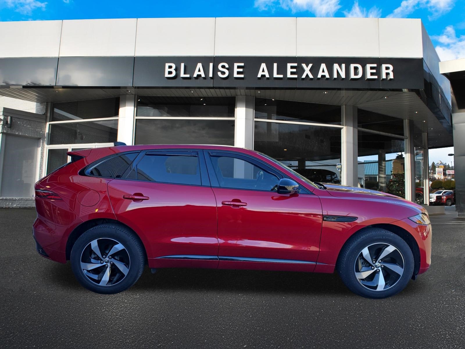 2025 Jaguar F-PACE R-Dynamic S