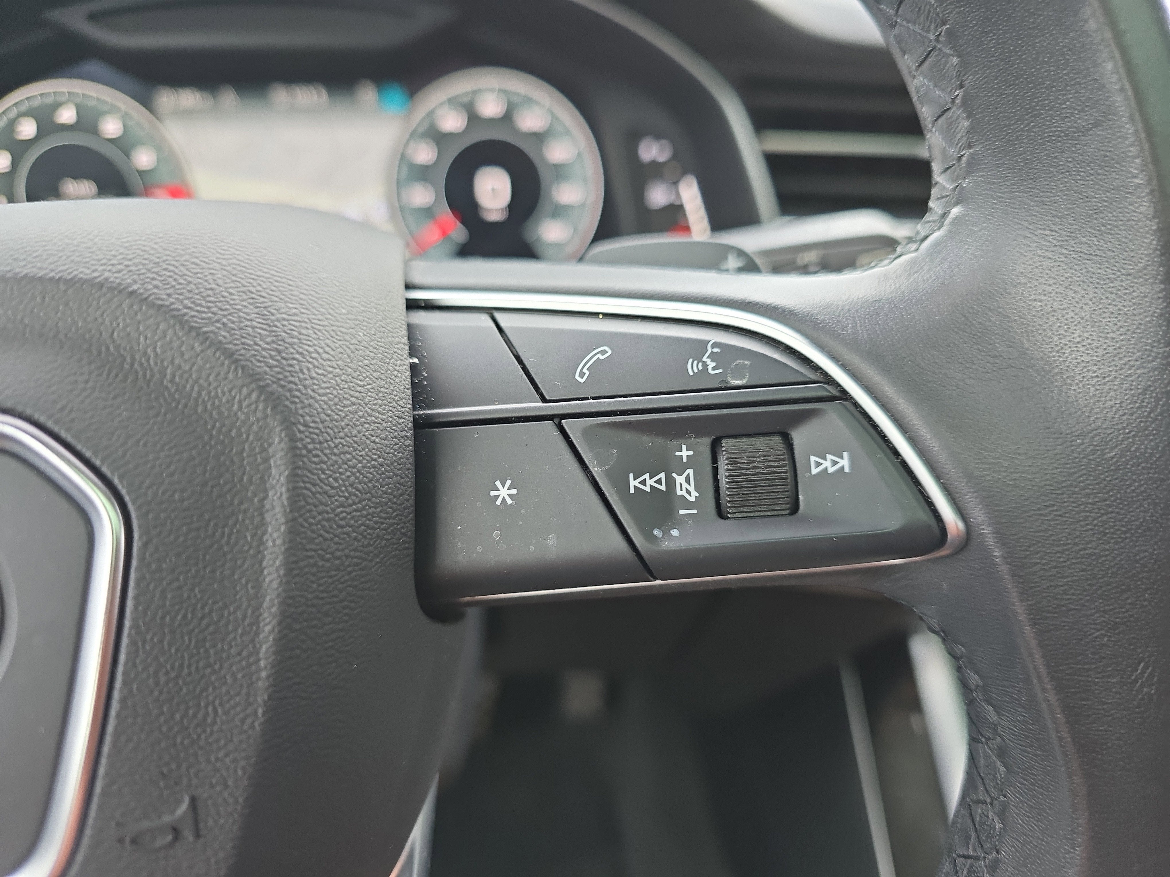 2021 Audi Q7 Premium Plus