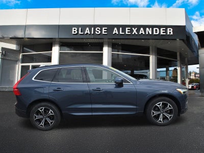 2022 Volvo XC60 Momentum