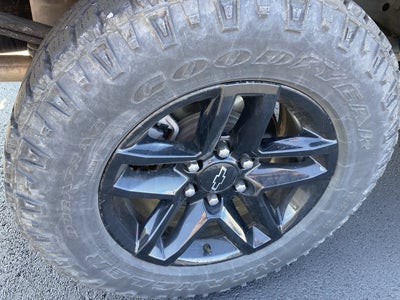 2020 Chevrolet Silverado 1500 Custom Trail Boss
