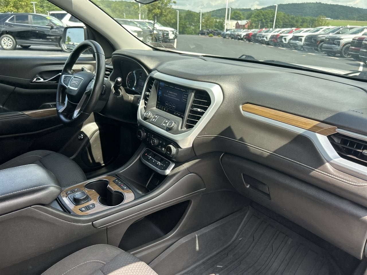 2021 GMC Acadia SLE