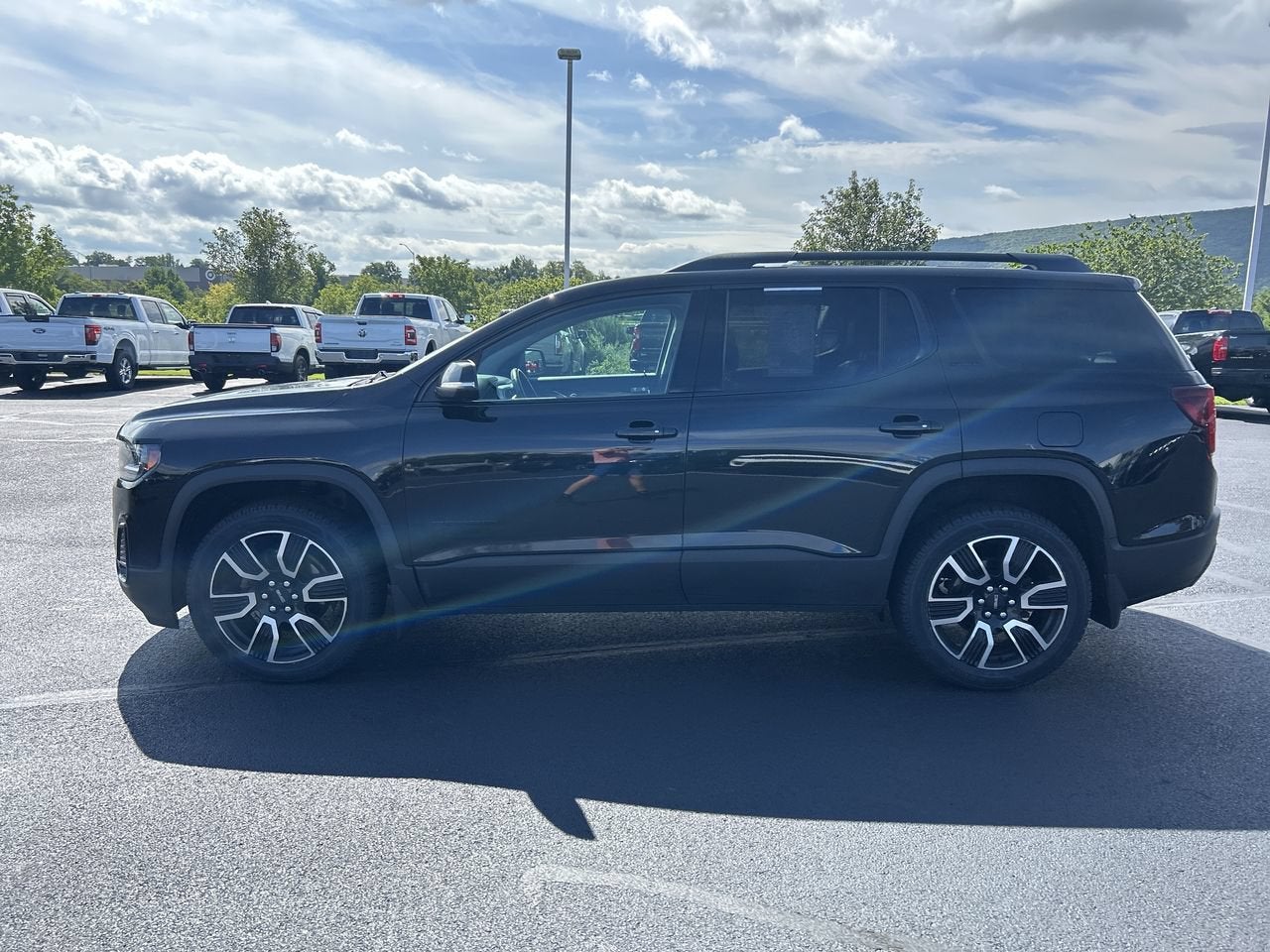 2021 GMC Acadia SLT