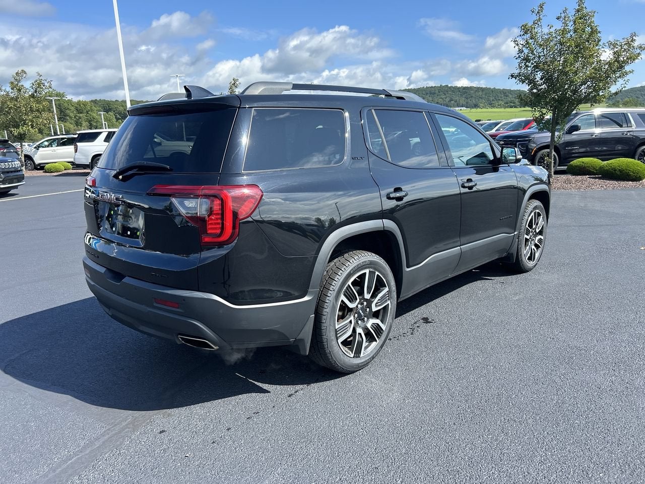 2021 GMC Acadia SLT