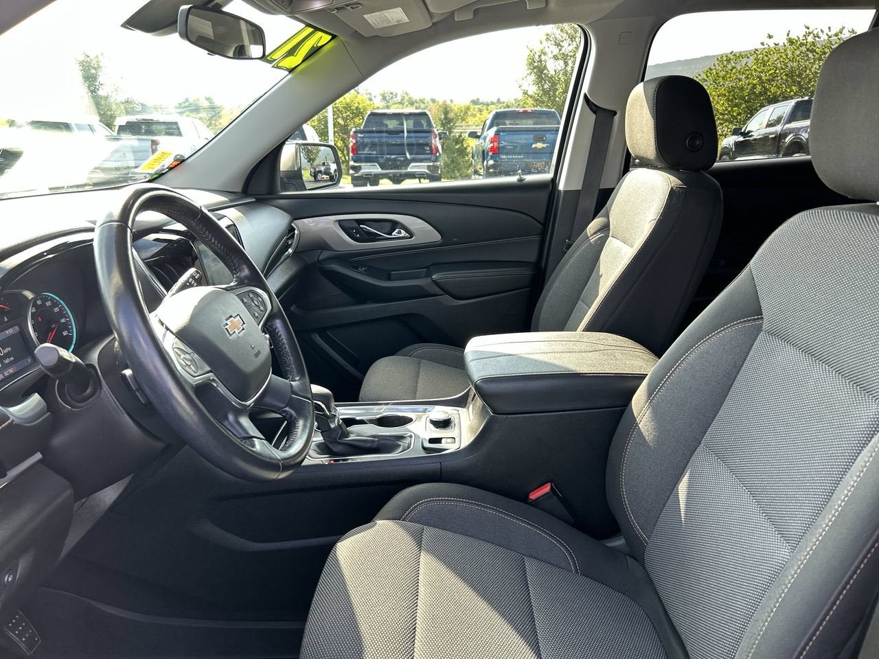 2021 Chevrolet Traverse LT Cloth