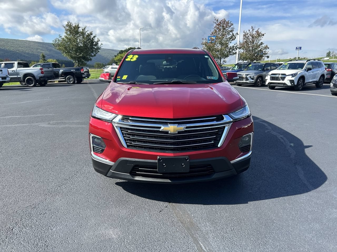 2023 Chevrolet Traverse LT Cloth