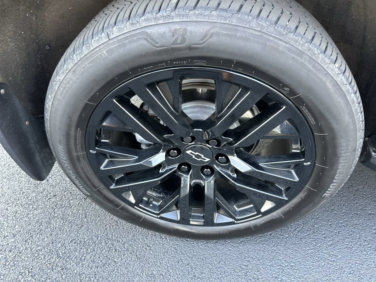 2024 Chevrolet Suburban RST