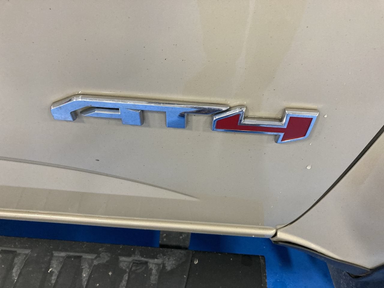 2022 GMC Canyon AT4 - Leather