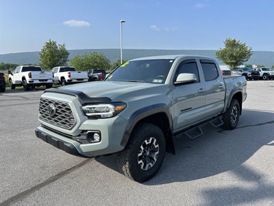 2022 Toyota Tacoma 4WD SR