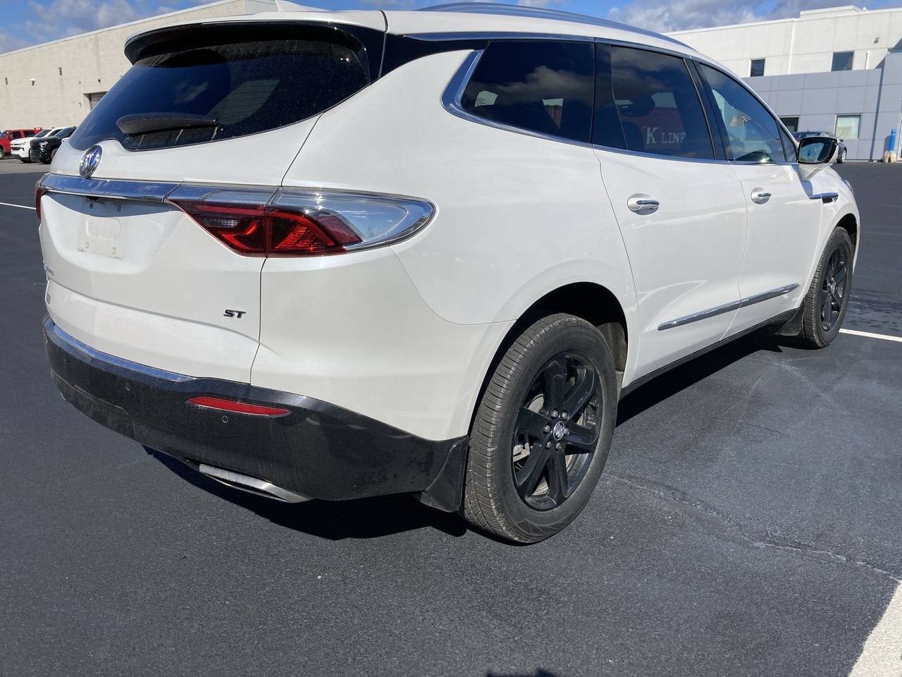 2023 Buick Enclave Essence