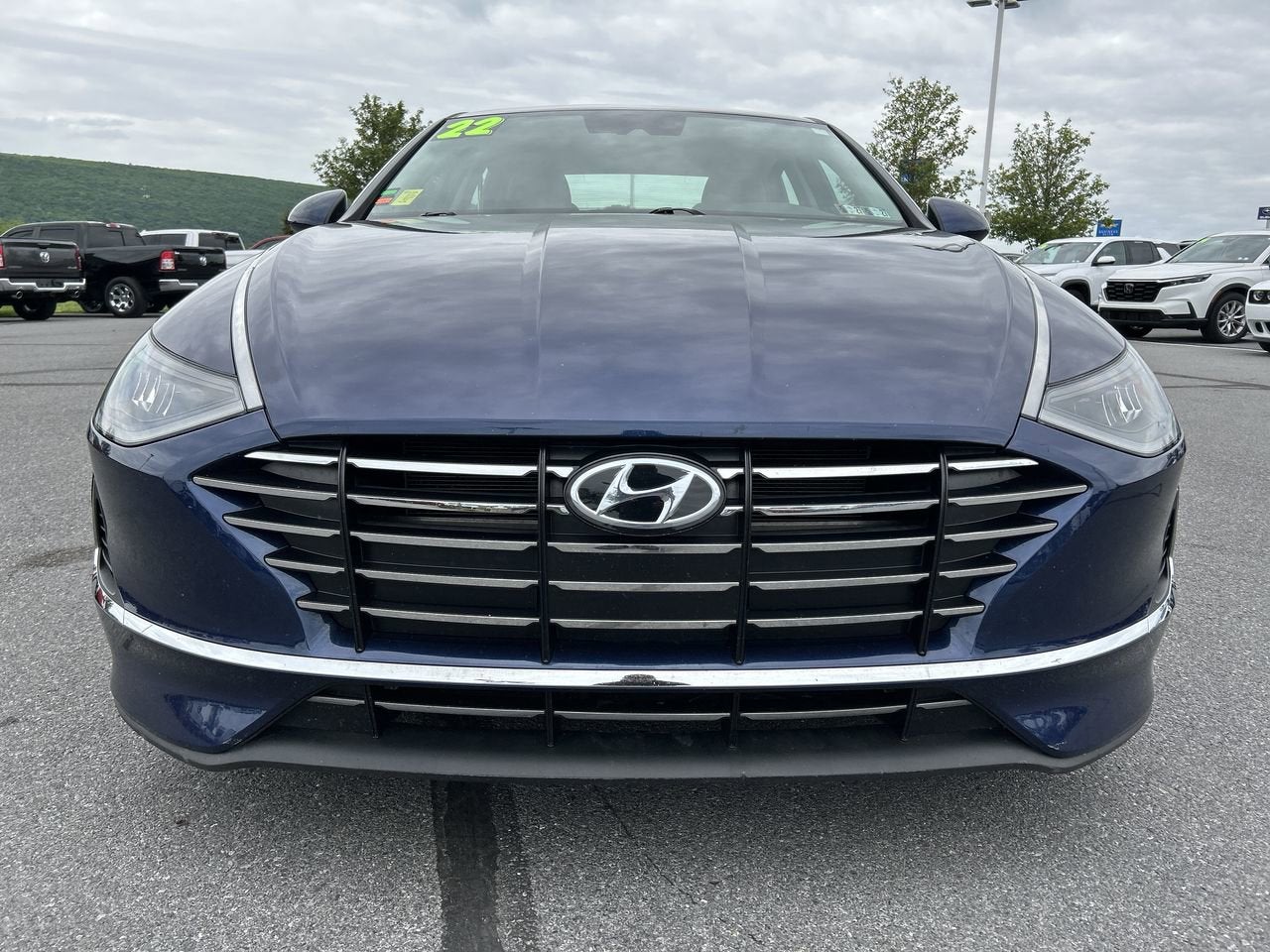 2022 Hyundai SONATA SE