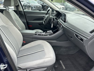 2022 Hyundai SONATA SE