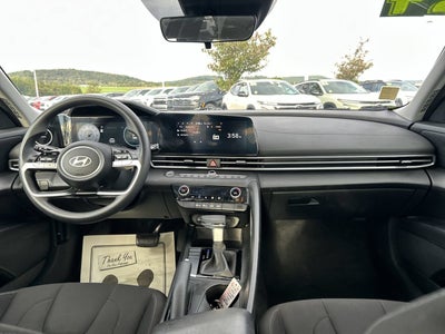 2024 Hyundai ELANTRA SEL